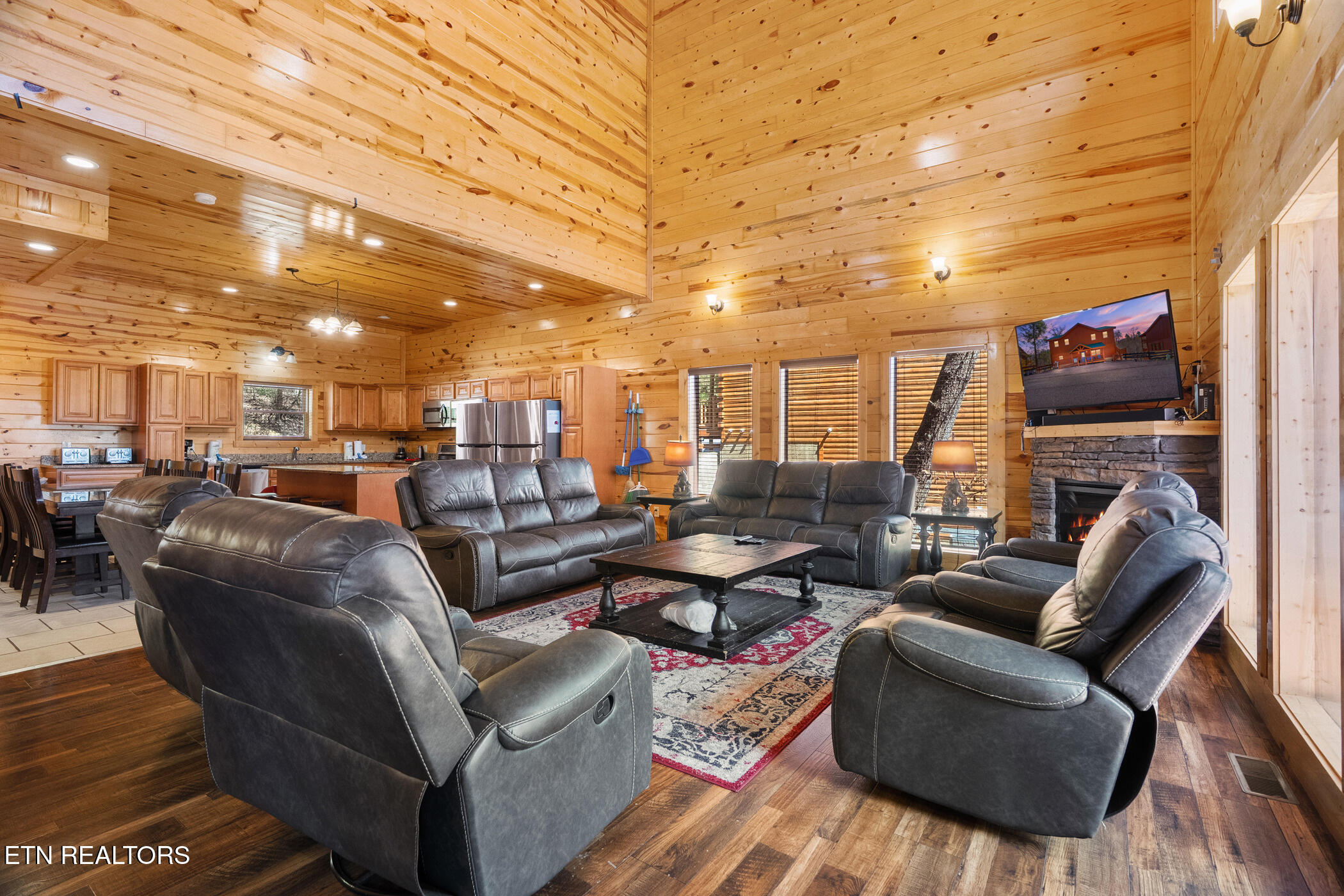 4355 Forest Ridge Way Pigeon Forge TN 37863