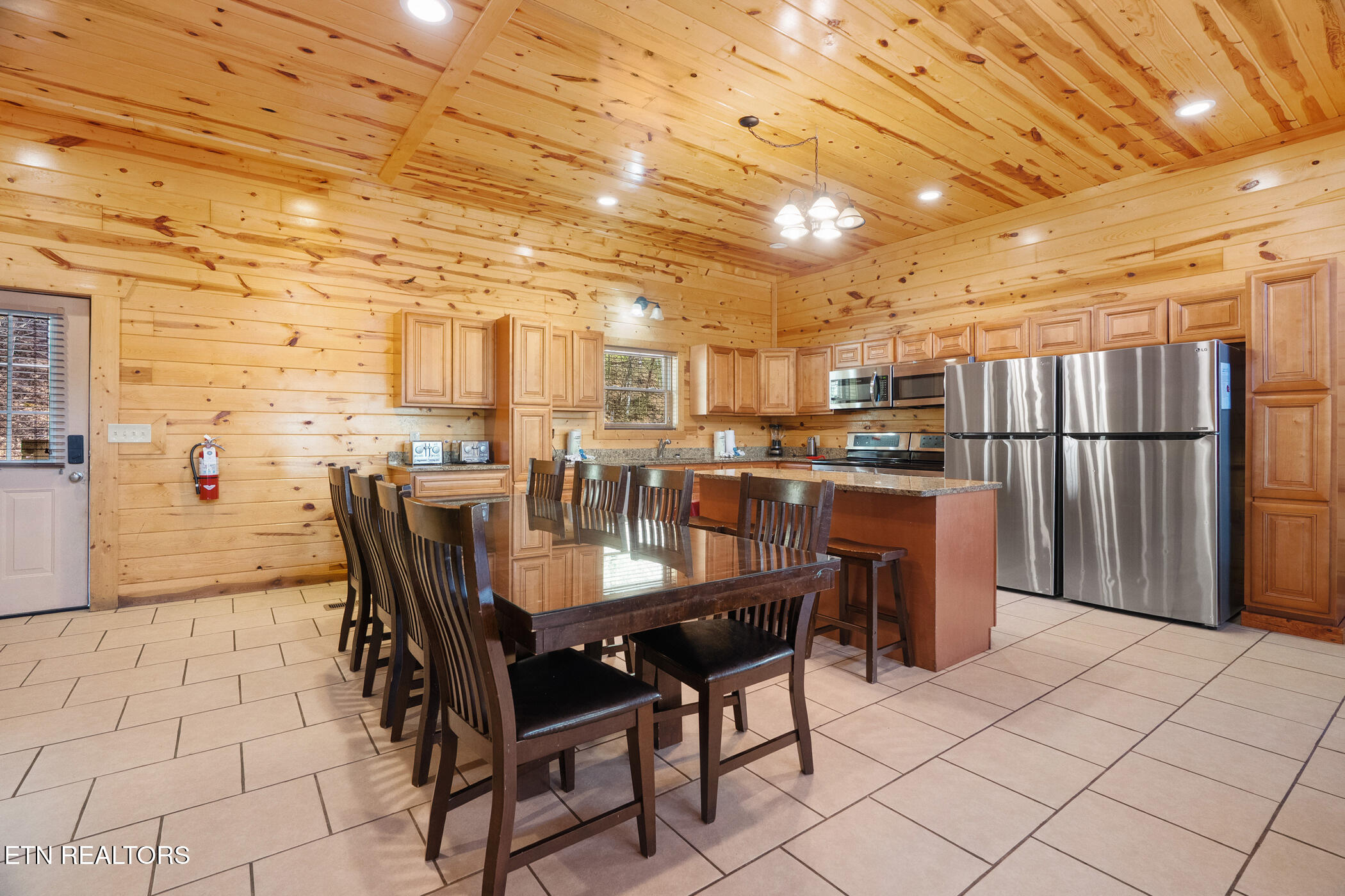 4355 Forest Ridge Way Pigeon Forge TN 37863