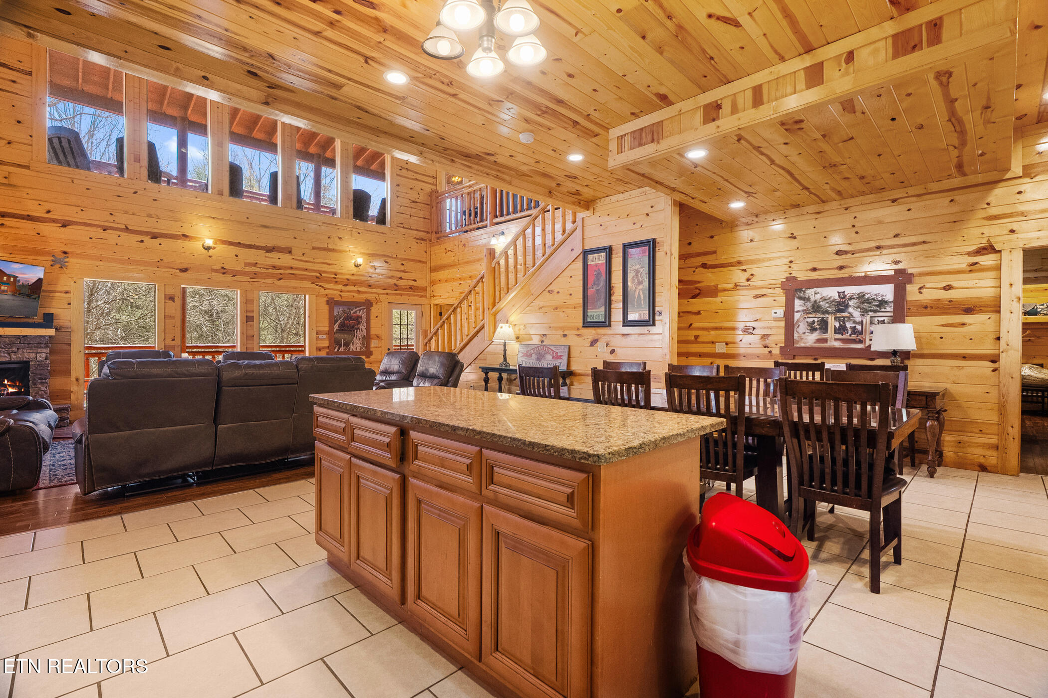4355 Forest Ridge Way Pigeon Forge TN 37863