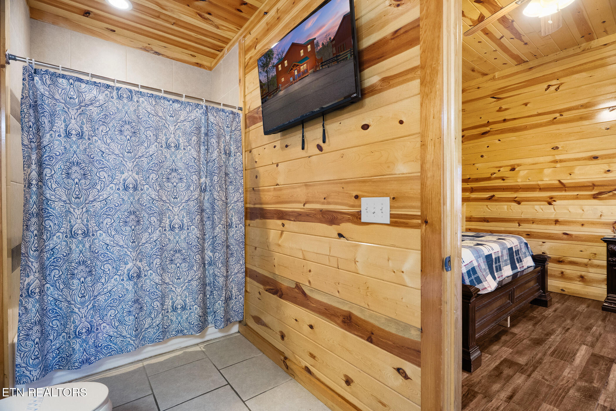 4355 Forest Ridge Way Pigeon Forge TN 37863