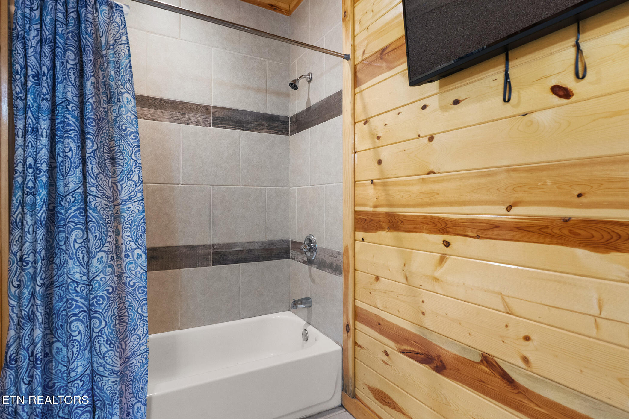 4355 Forest Ridge Way Pigeon Forge TN 37863