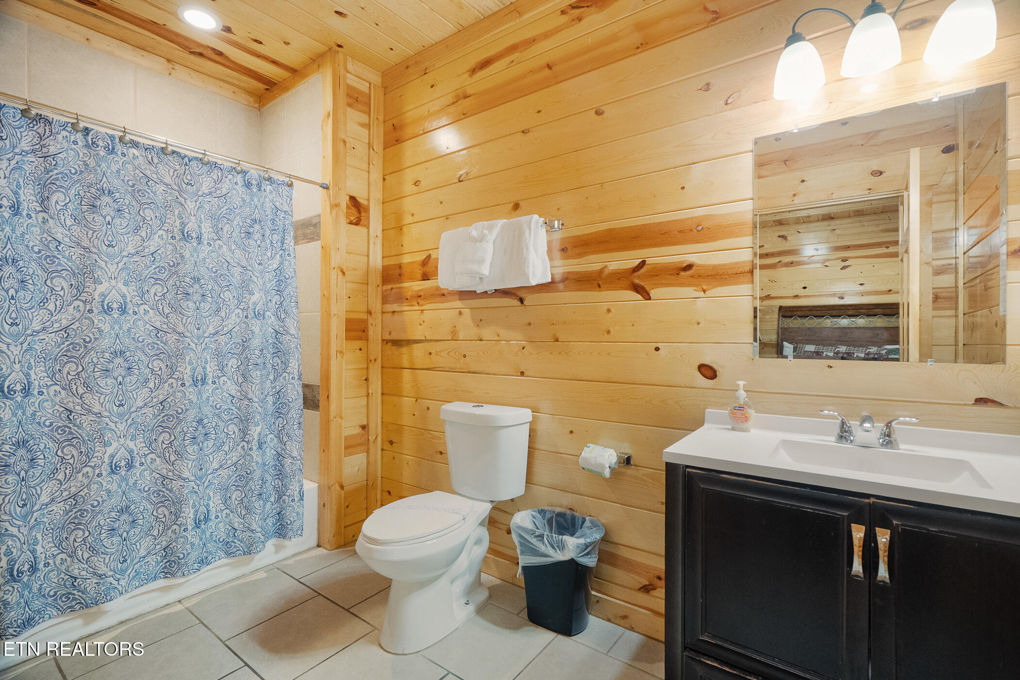 4355 Forest Ridge Way Pigeon Forge TN 37863