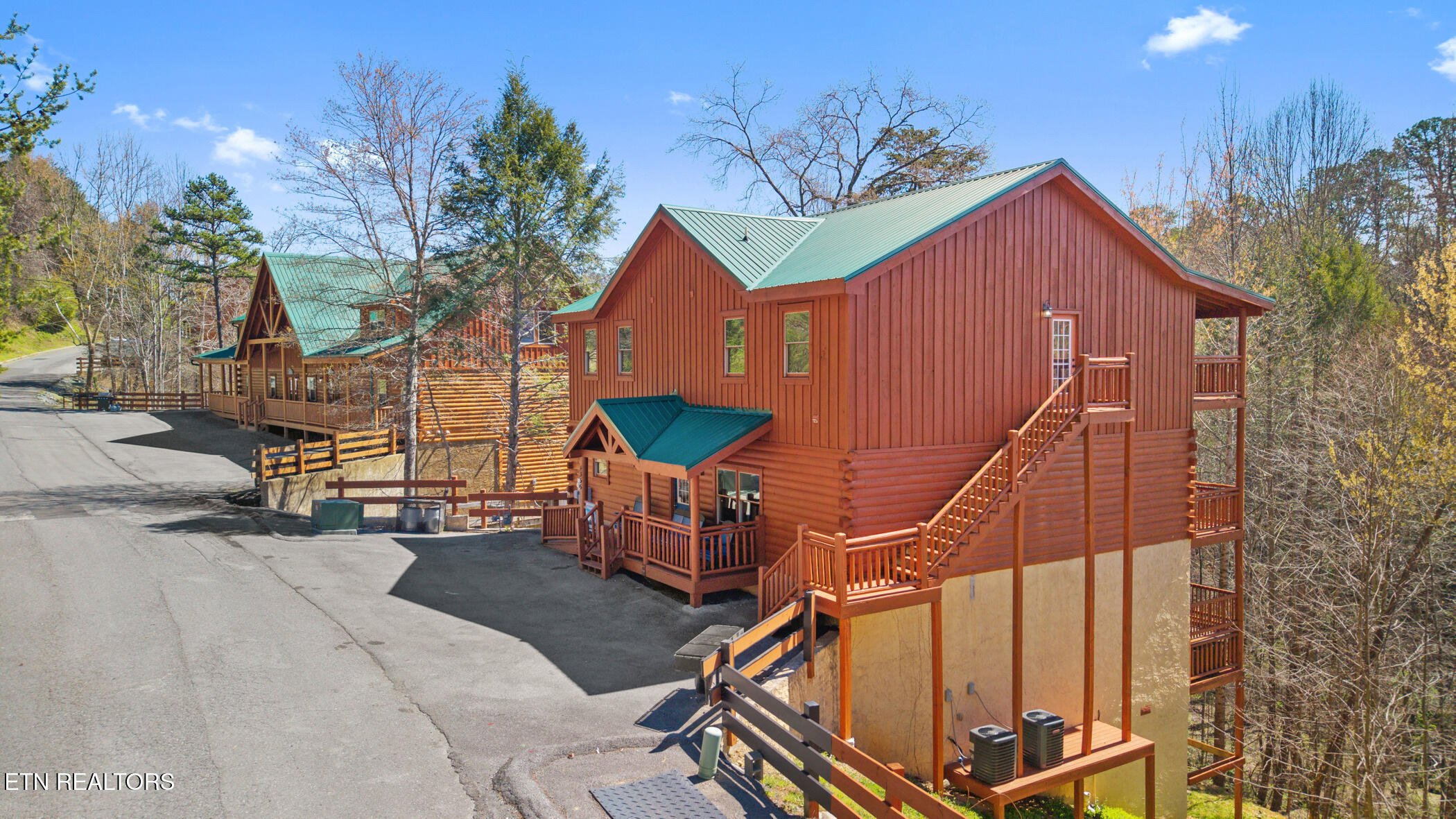 4355 Forest Ridge Way Pigeon Forge TN 37863