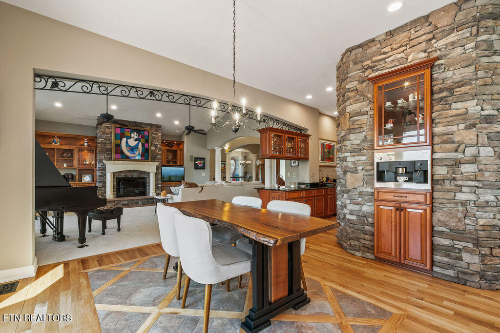 302 Shawnee View Loudon TN 37774