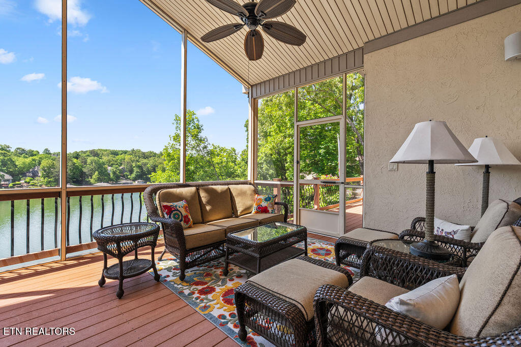 302 Shawnee View Loudon TN 37774