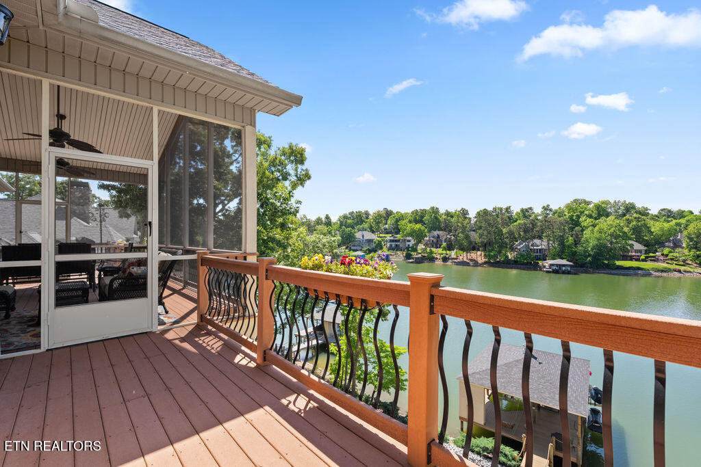 302 Shawnee View Loudon TN 37774