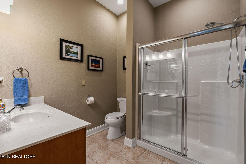 302 Shawnee View Loudon TN 37774