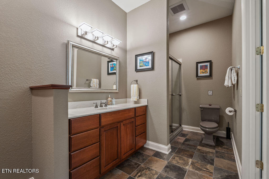 302 Shawnee View Loudon TN 37774