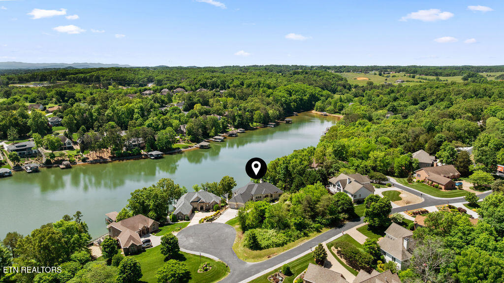 302 Shawnee View Loudon TN 37774