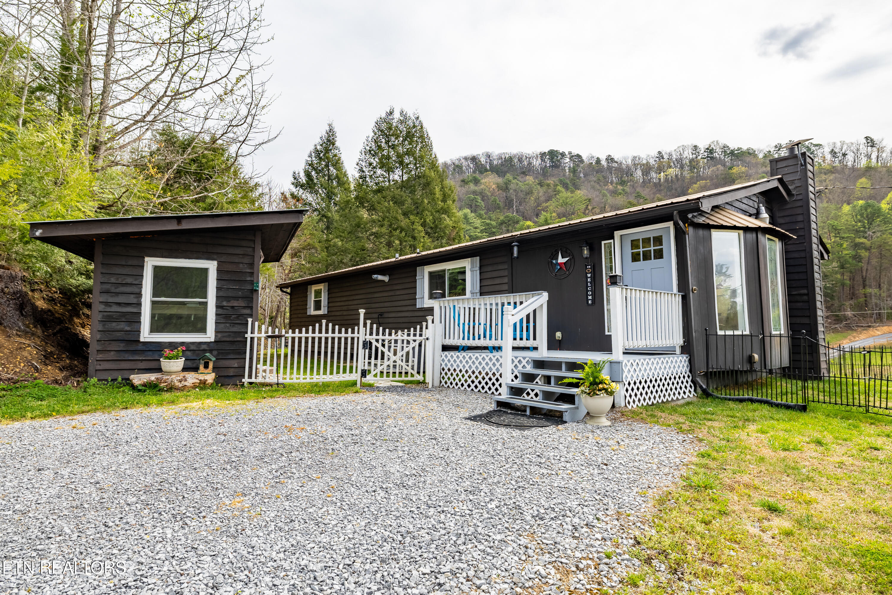 3881 Richardson Cove Road Sevierville TN 37876