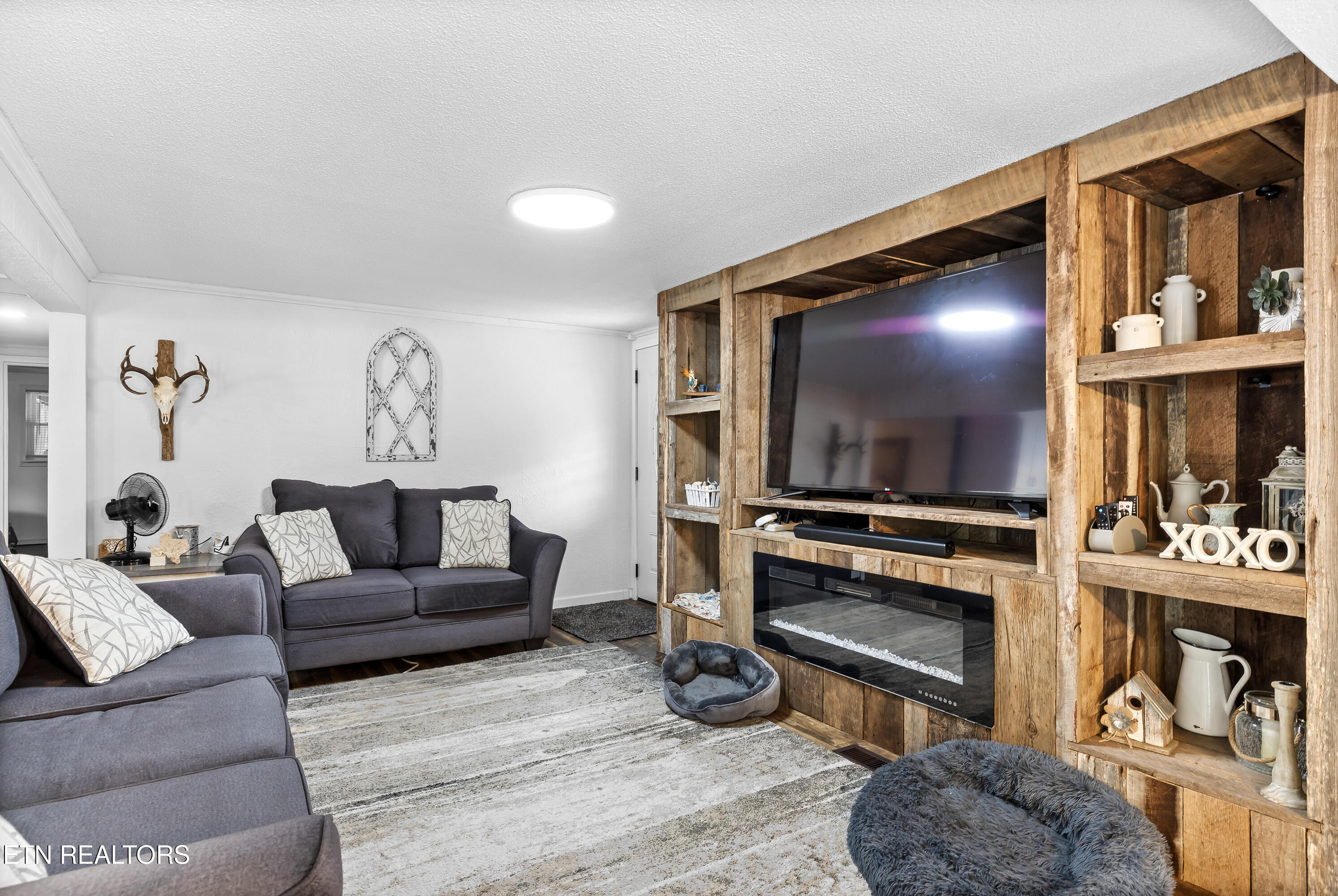 3881 Richardson Cove Road Sevierville TN 37876