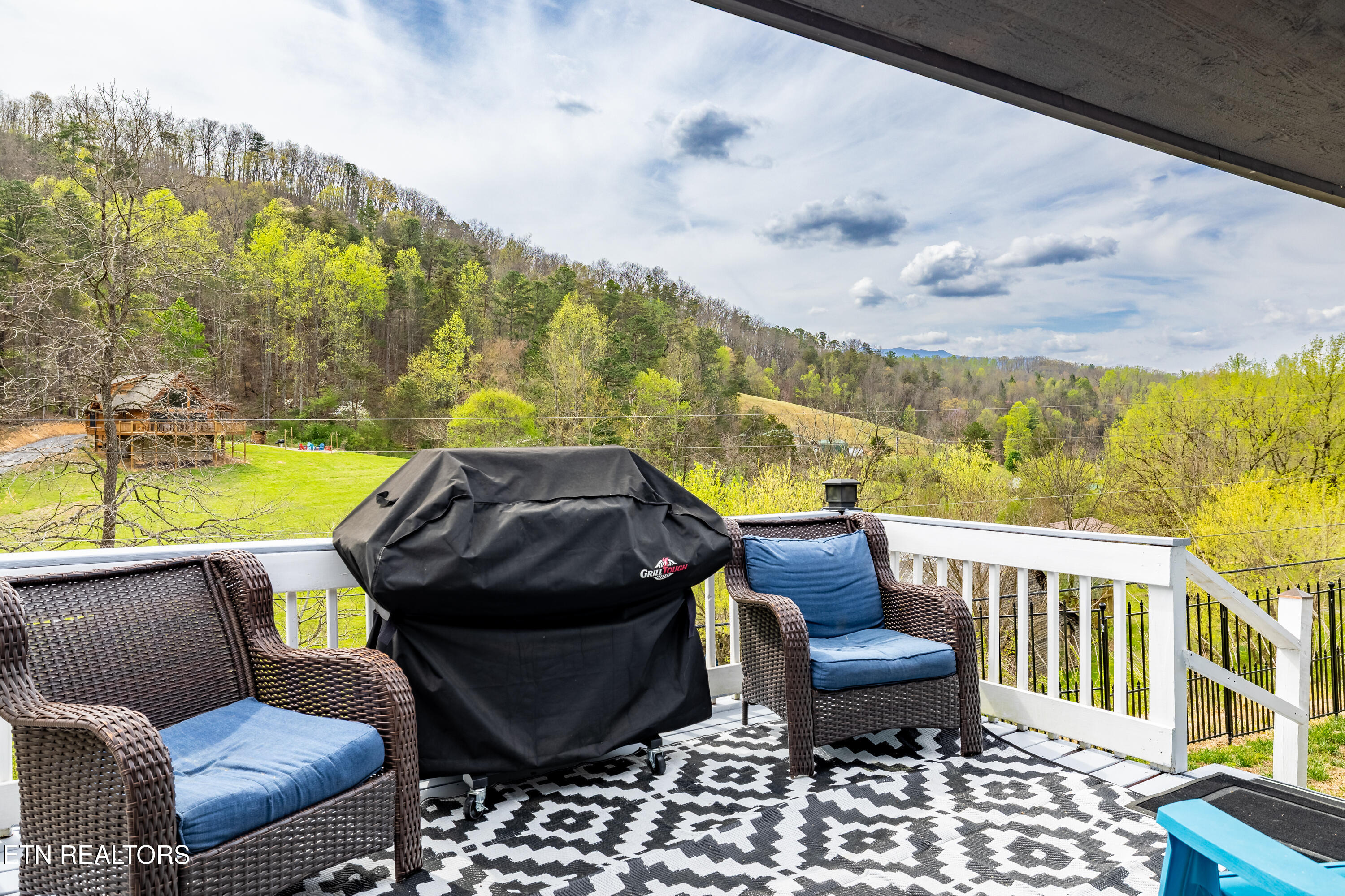 3881 Richardson Cove Road Sevierville TN 37876