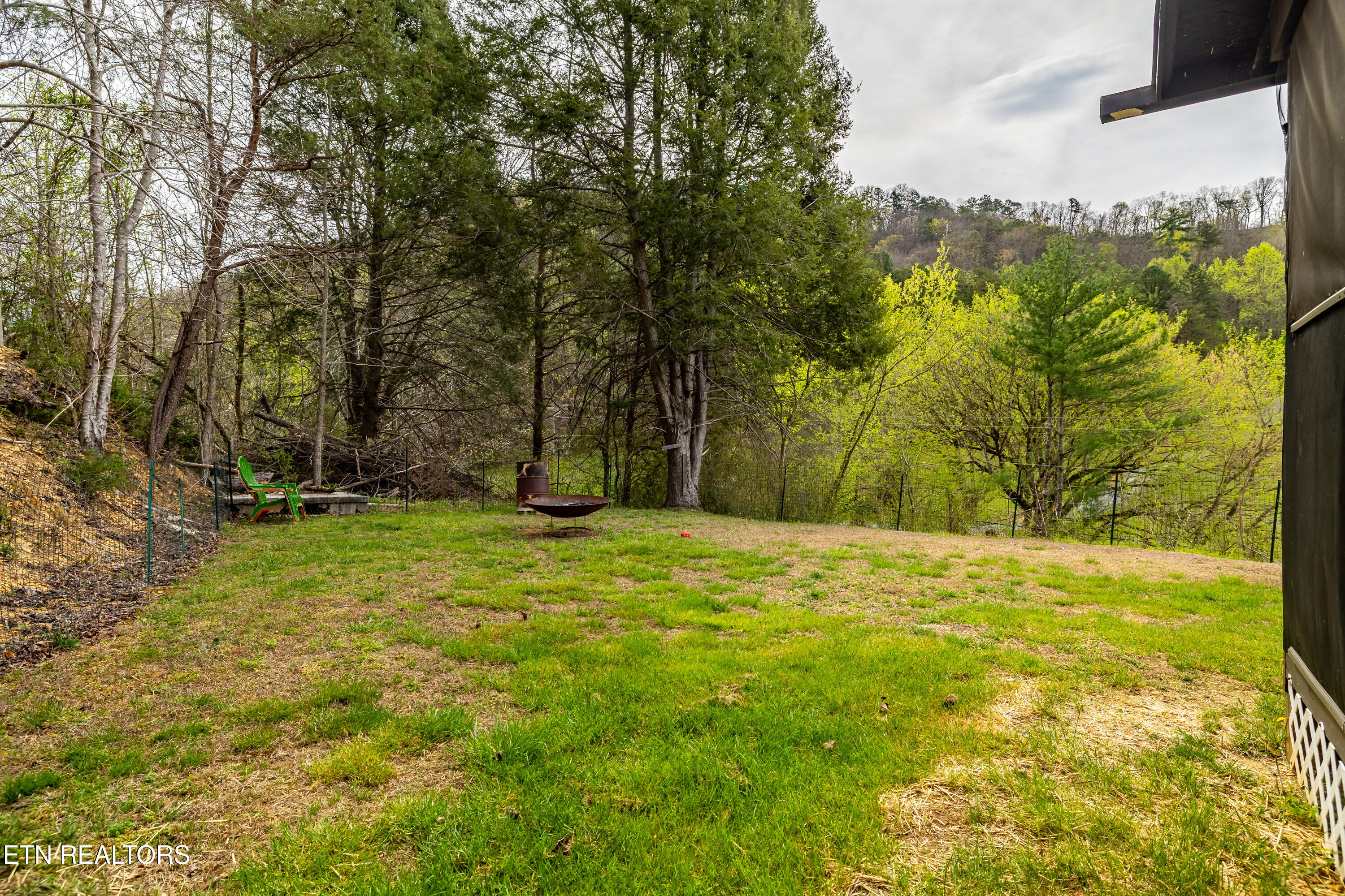 3881 Richardson Cove Road Sevierville TN 37876