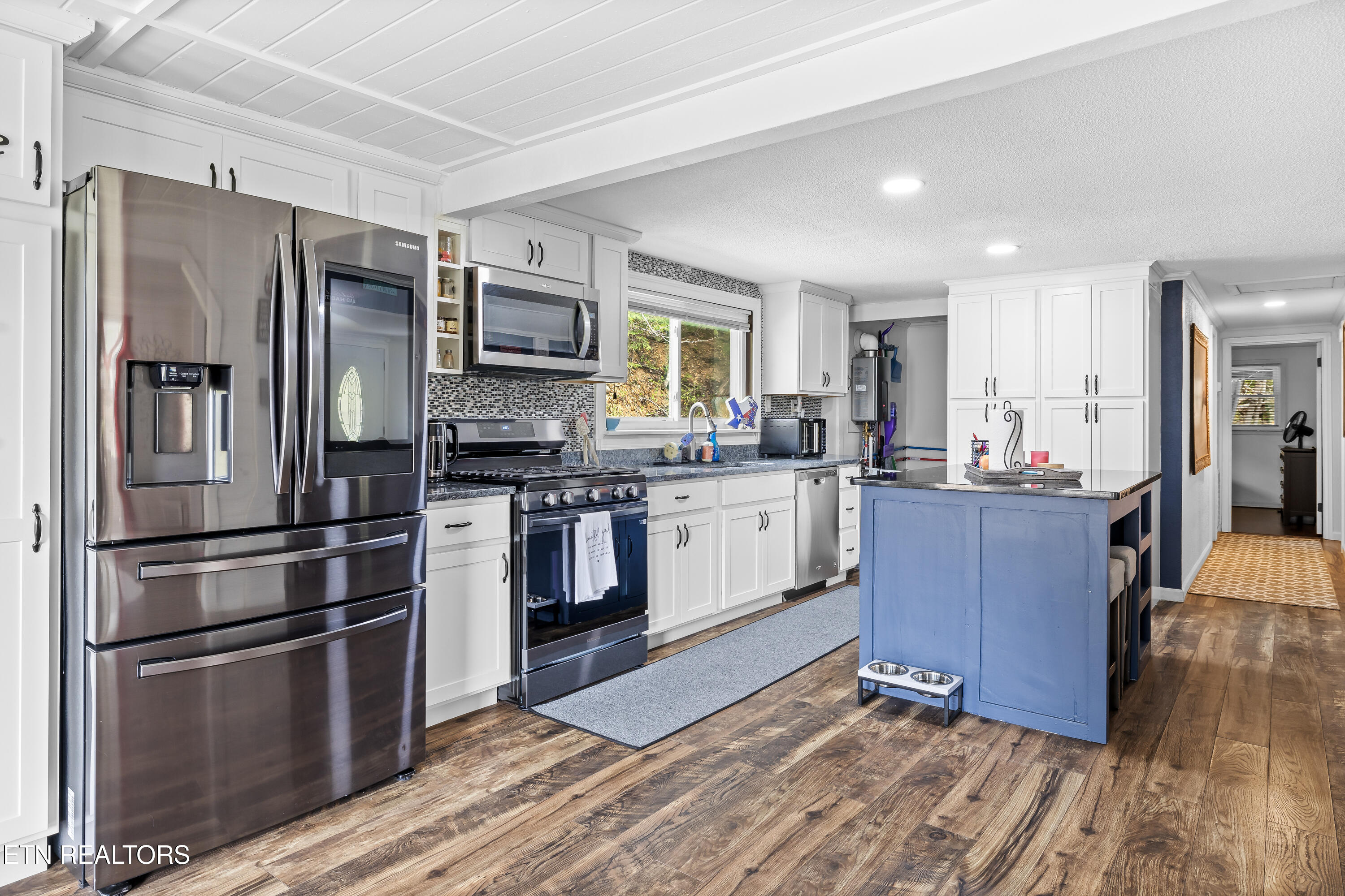 3881 Richardson Cove Road Sevierville TN 37876