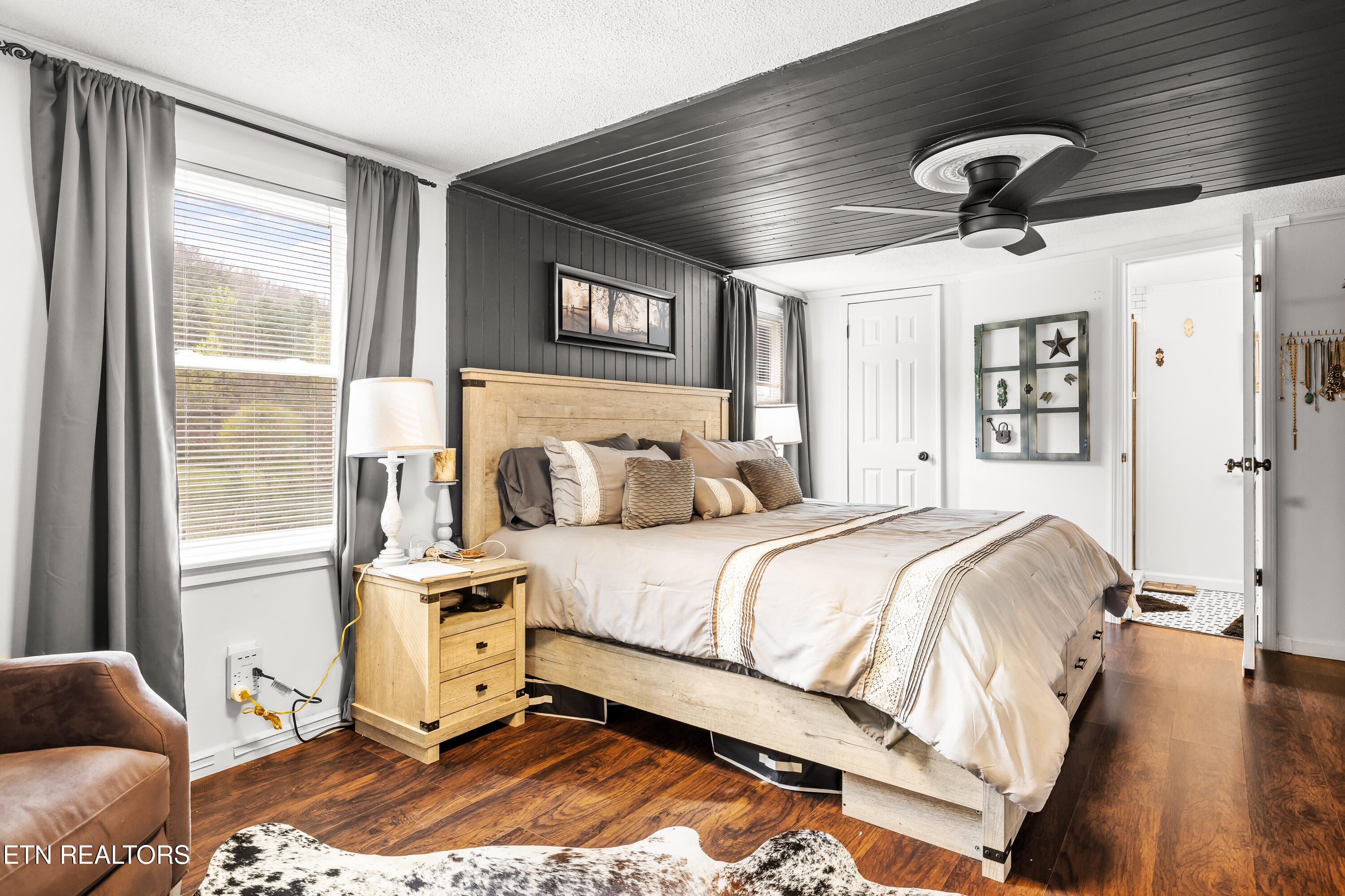 3881 Richardson Cove Road Sevierville TN 37876