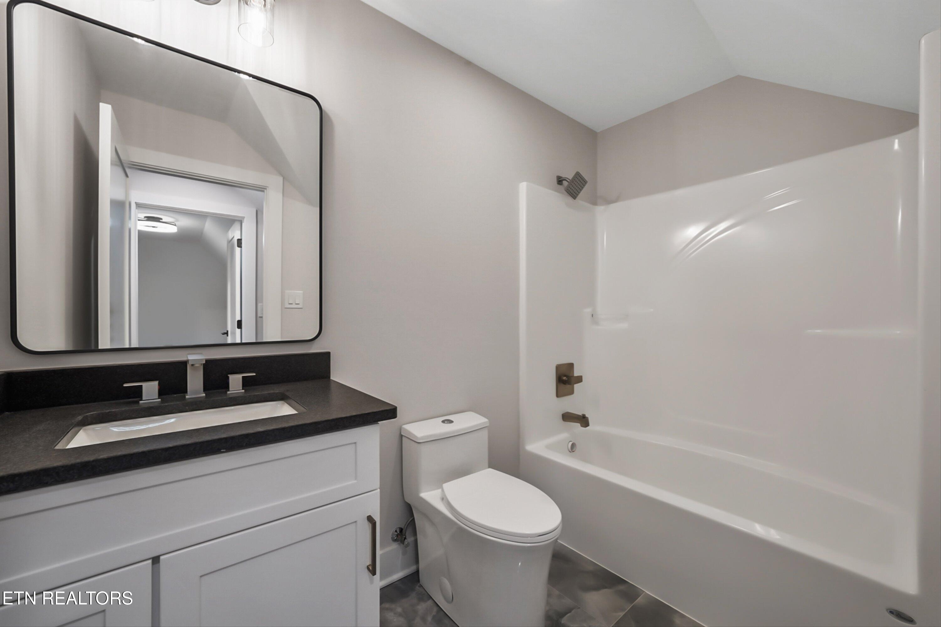 216 Tooweka Lane Loudon TN 37774