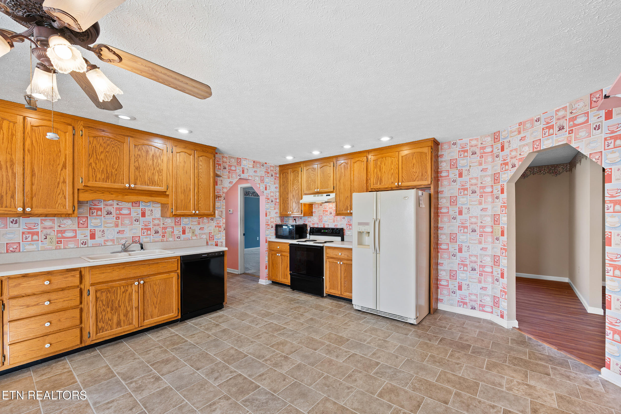 2929 Oak Top Court Kodak TN 37764