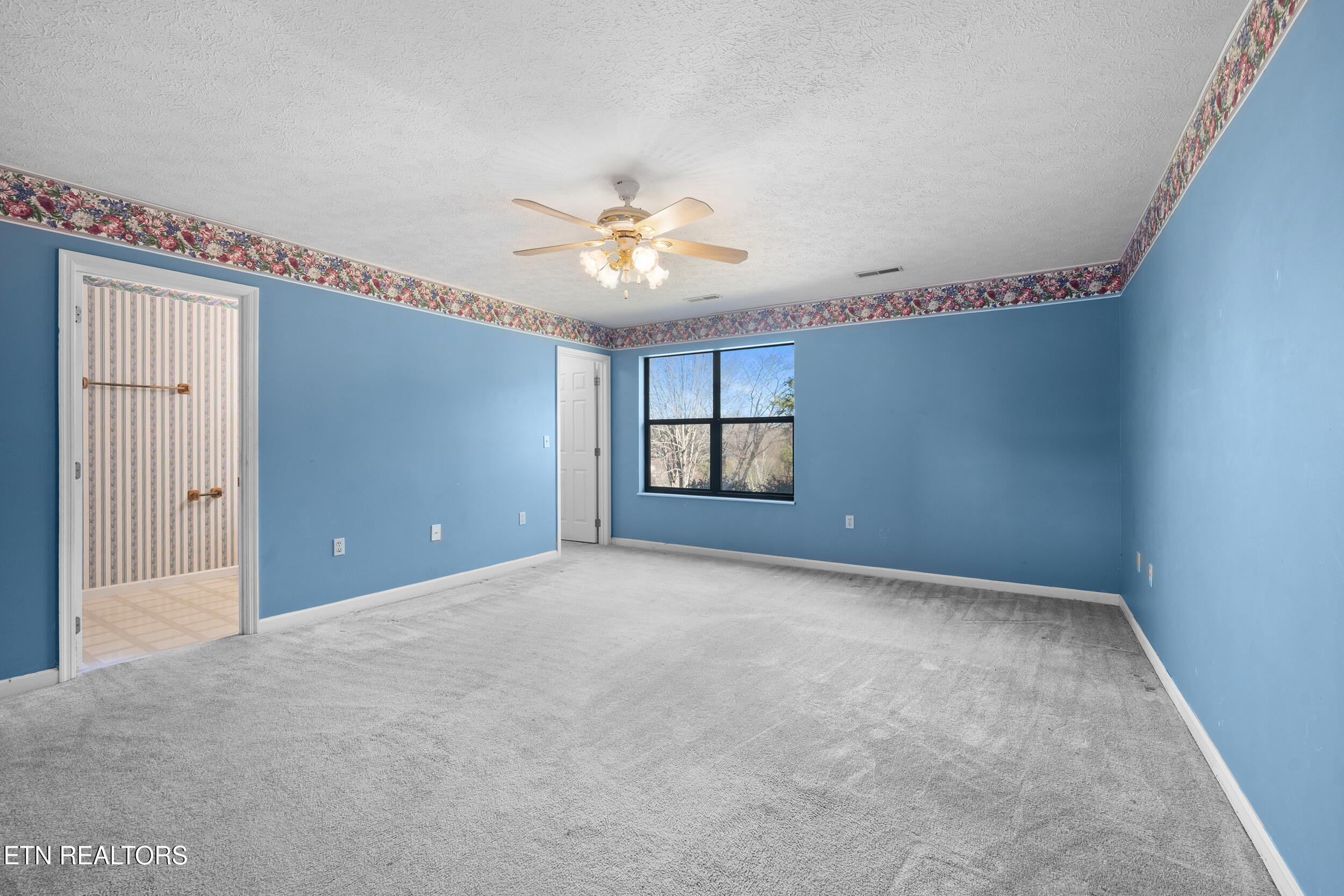 2929 Oak Top Court Kodak TN 37764