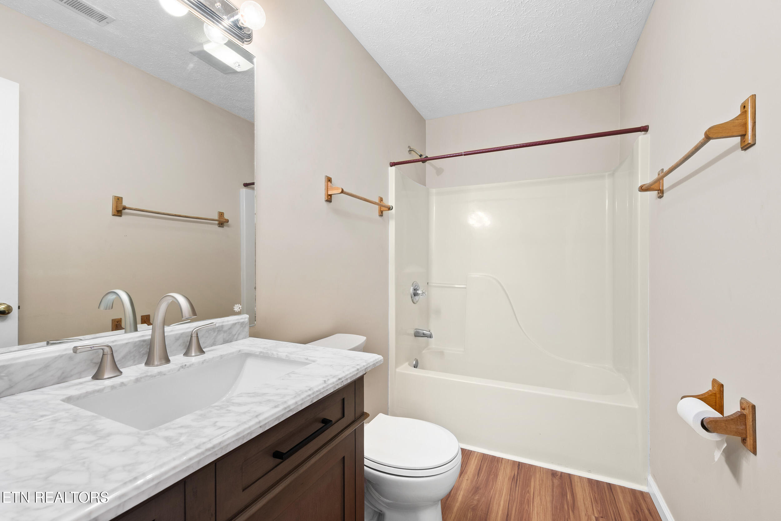 2929 Oak Top Court Kodak TN 37764