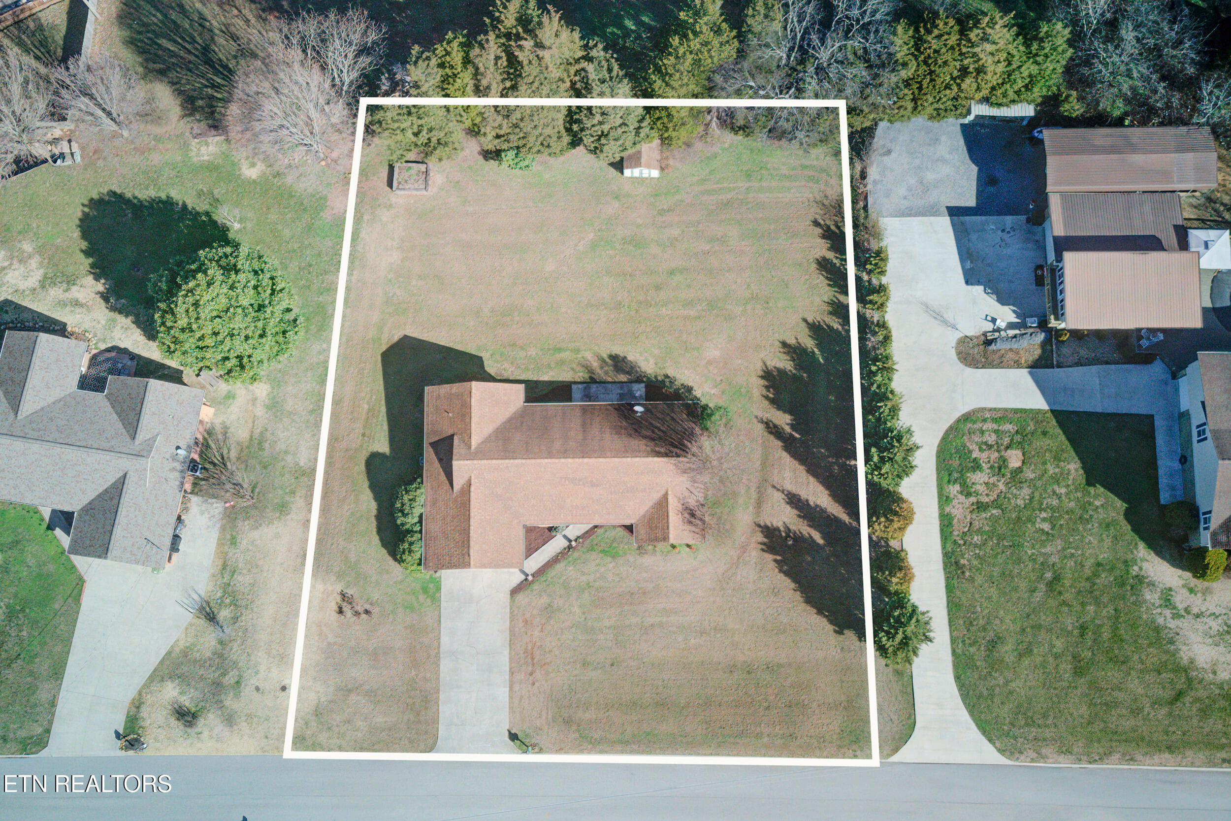 2929 Oak Top Court Kodak TN 37764