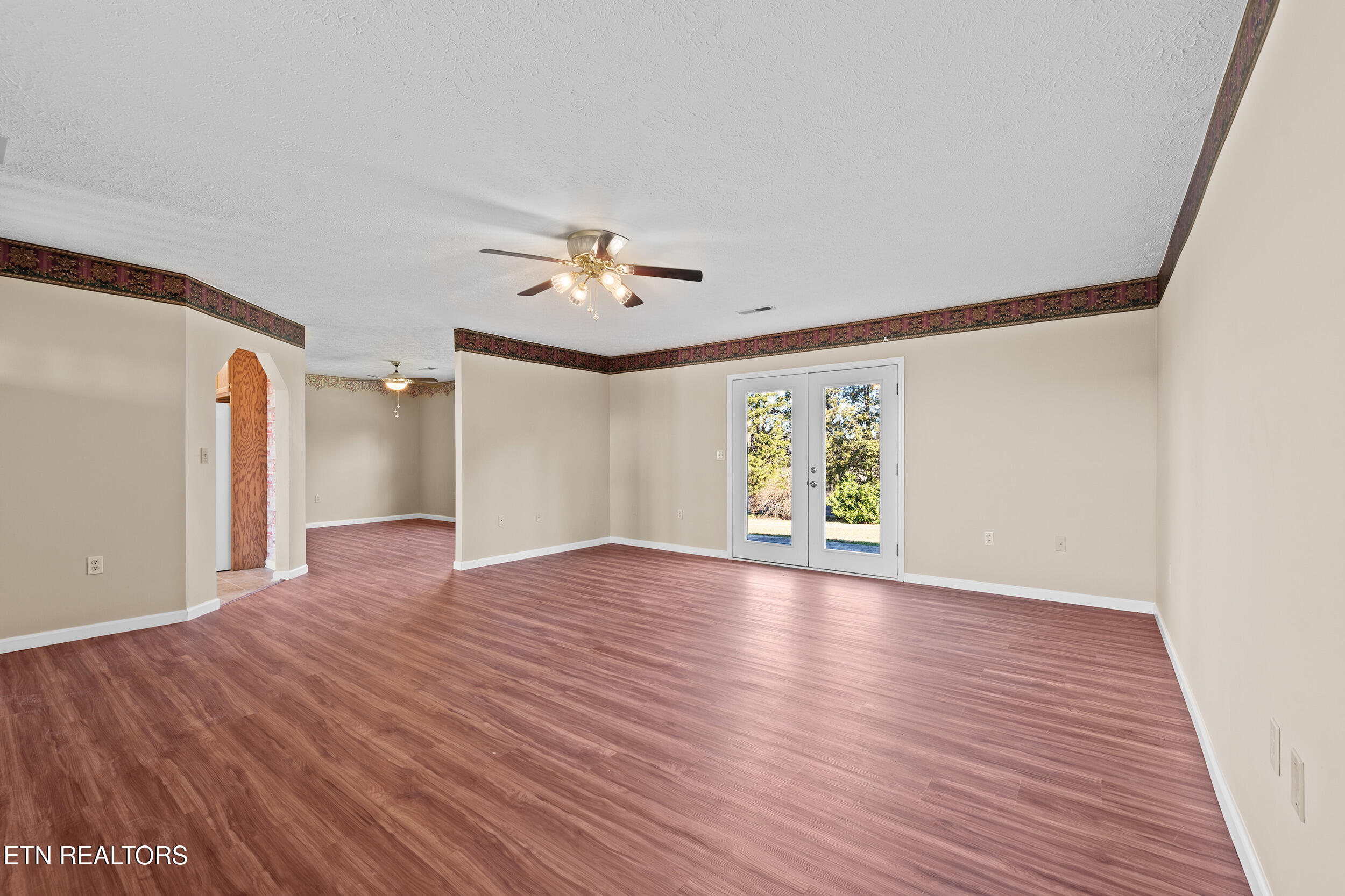 2929 Oak Top Court Kodak TN 37764