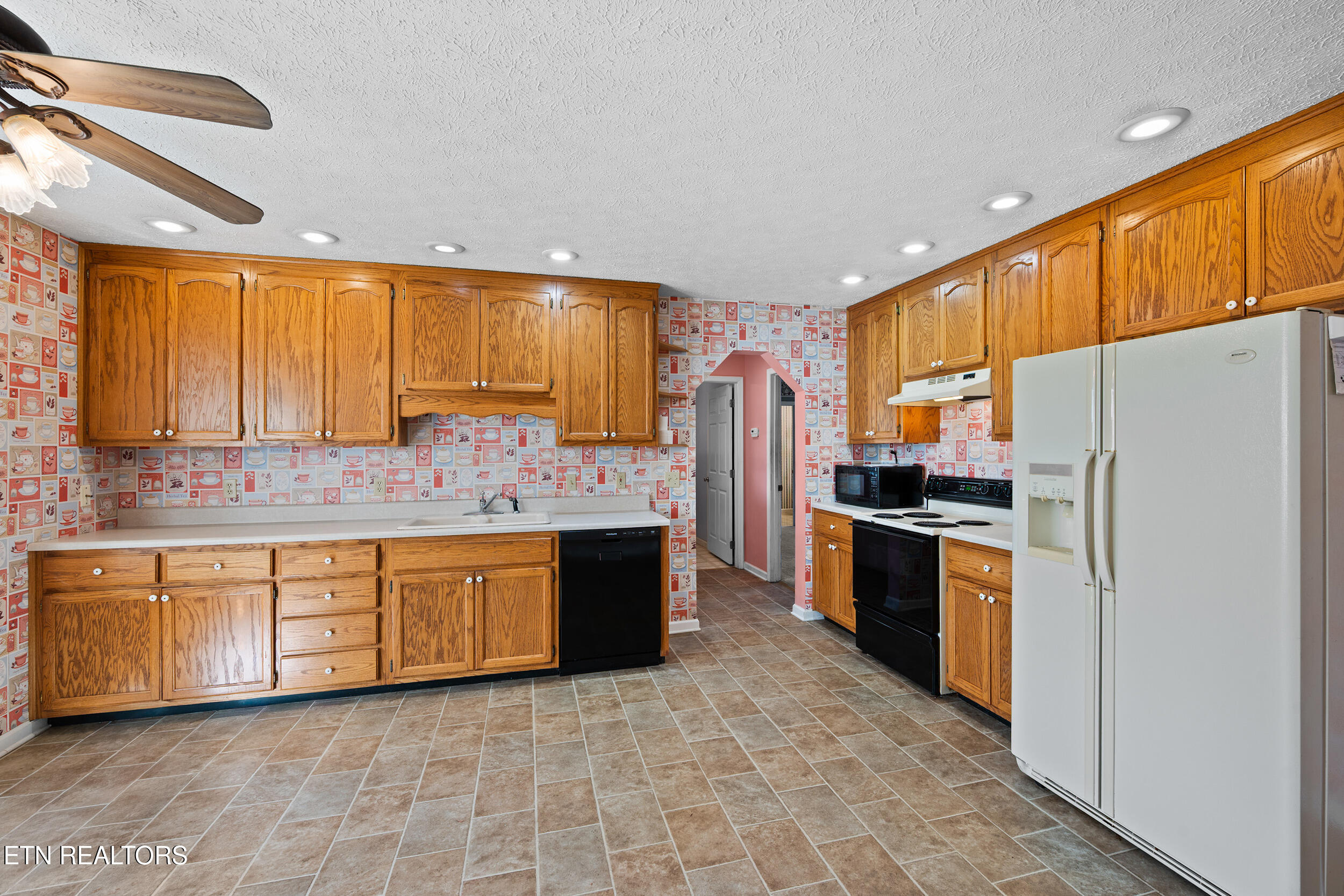 2929 Oak Top Court Kodak TN 37764