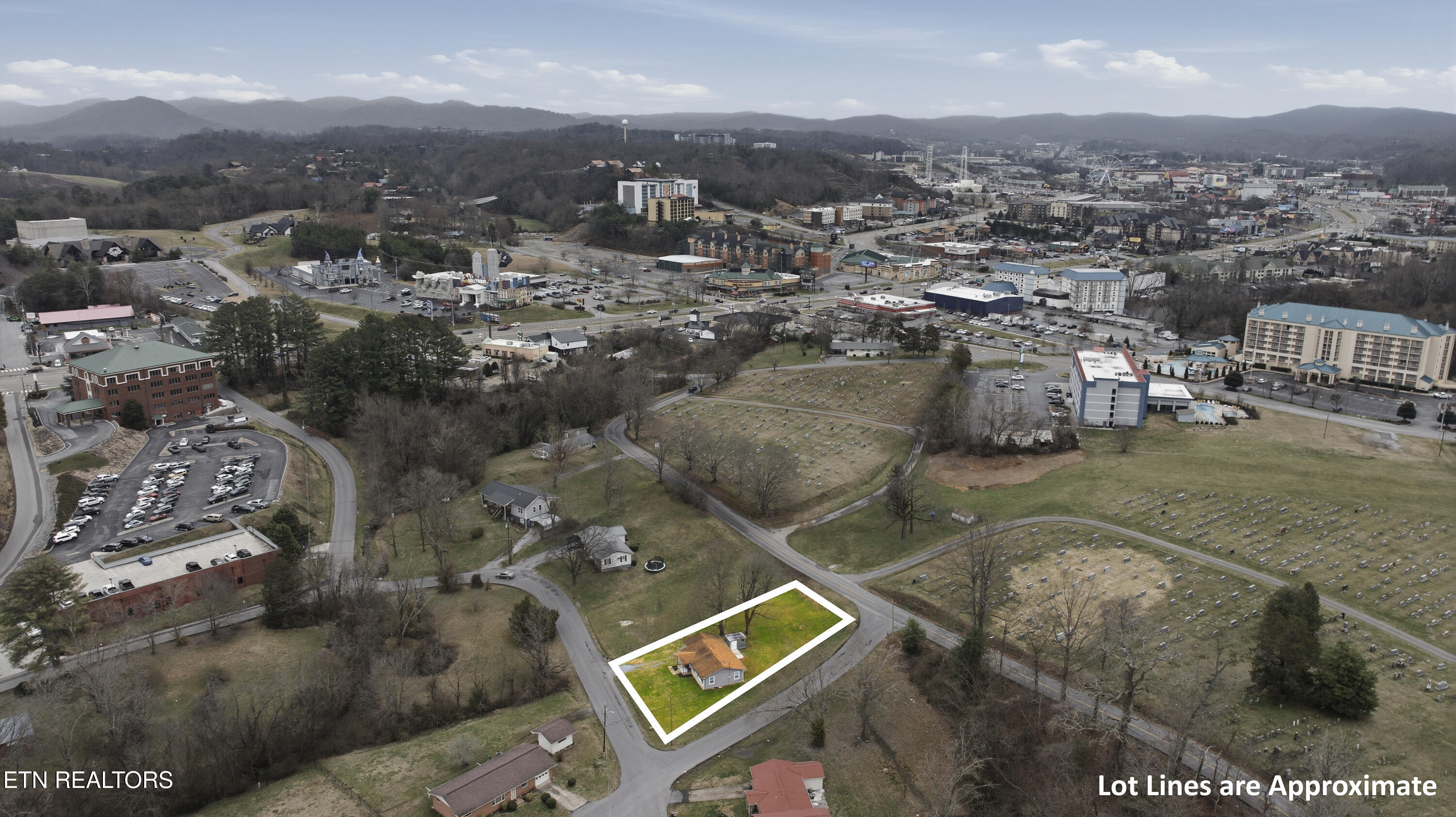 240 Meadowbrook Drive Pigeon Forge TN 37863