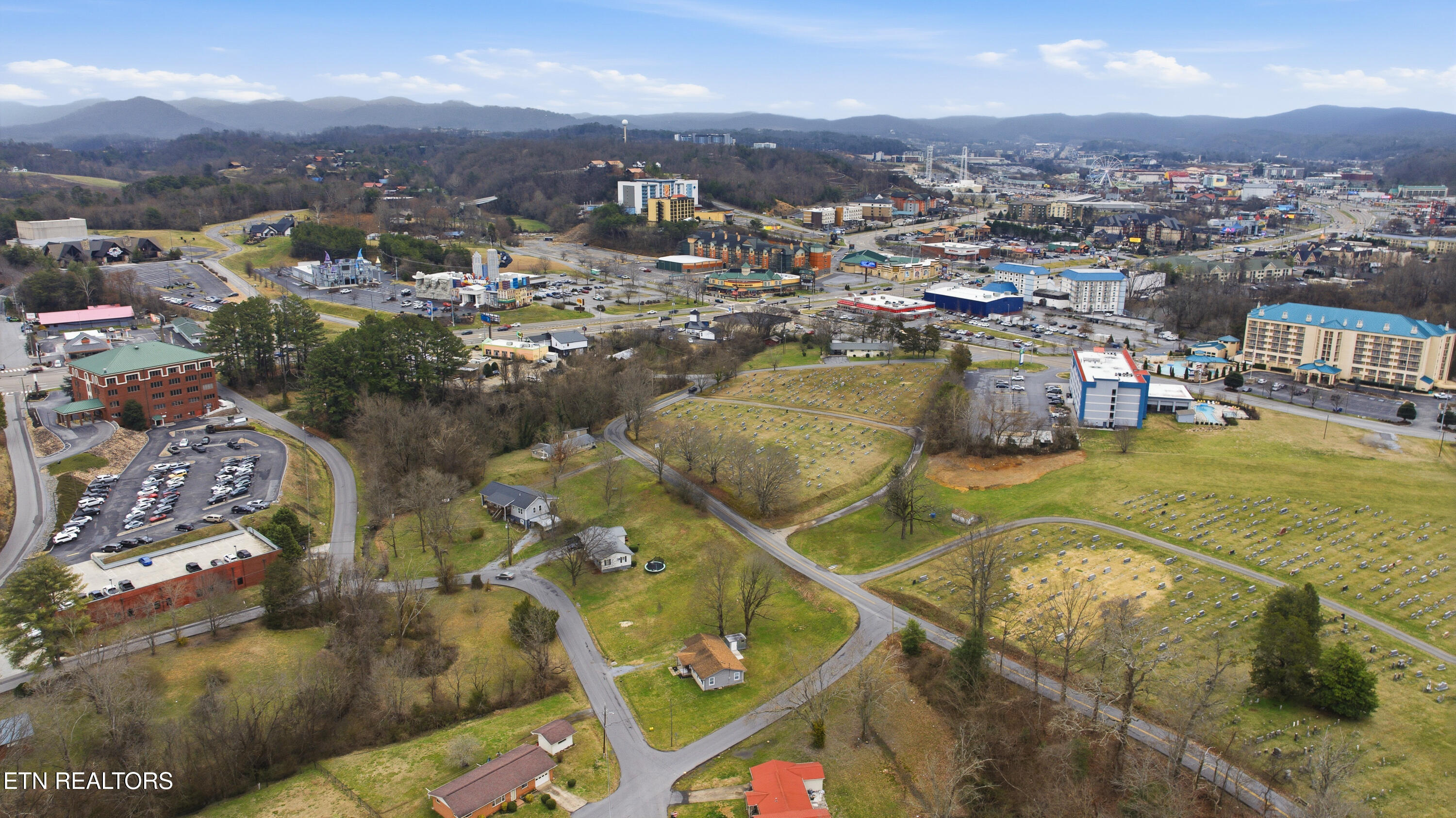 240 Meadowbrook Drive Pigeon Forge TN 37863