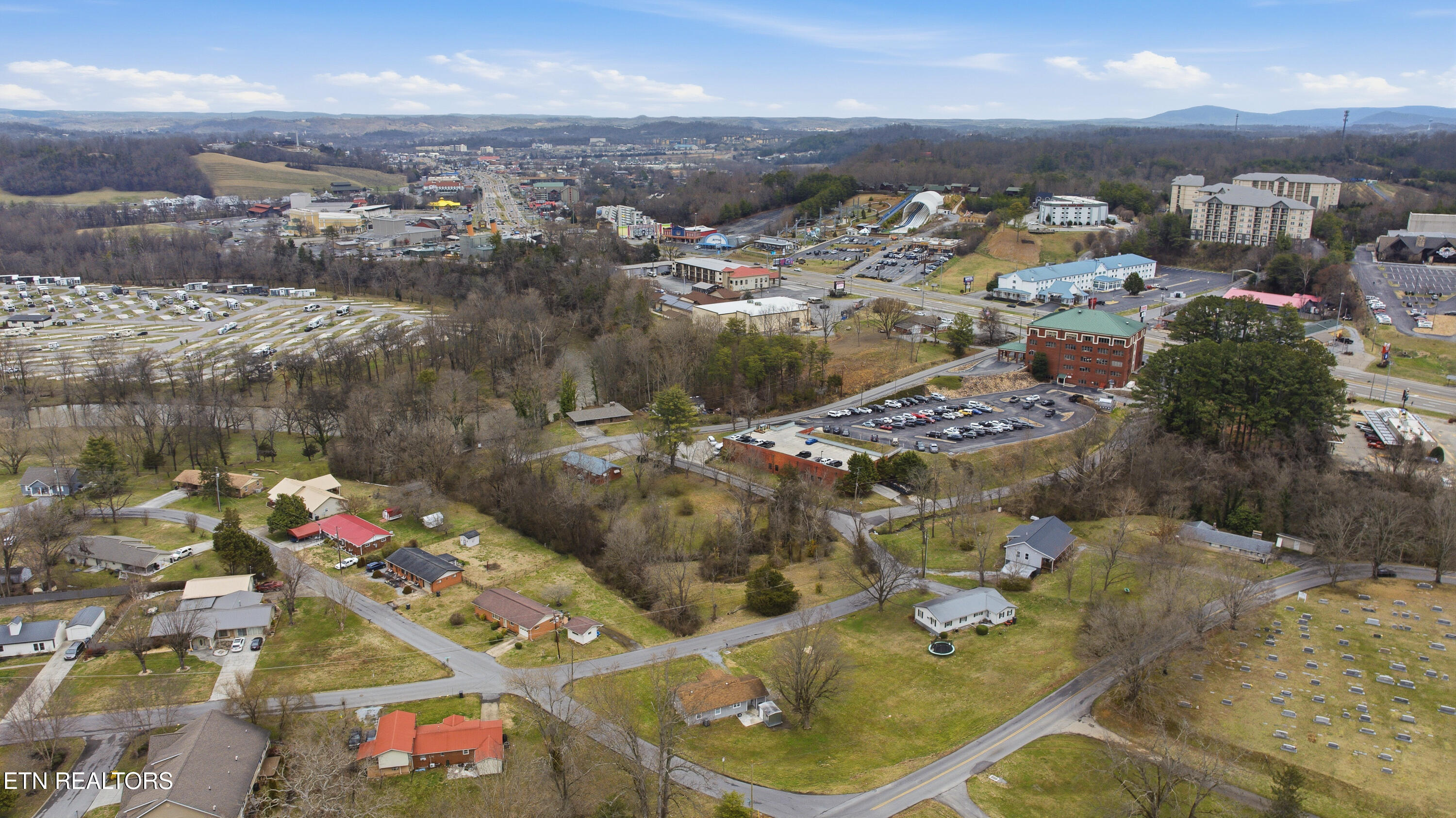 240 Meadowbrook Drive Pigeon Forge TN 37863