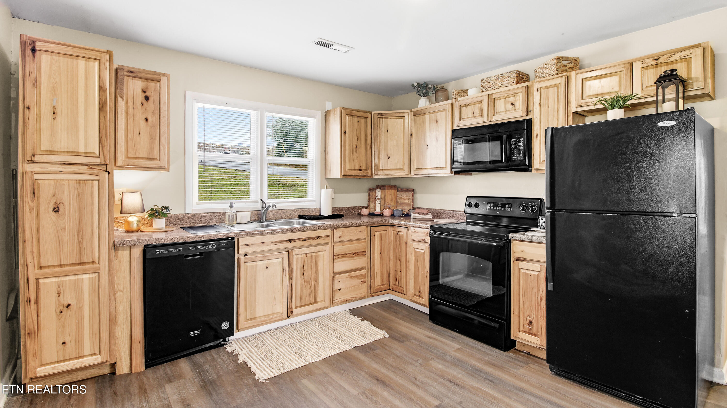 240 Meadowbrook Drive Pigeon Forge TN 37863
