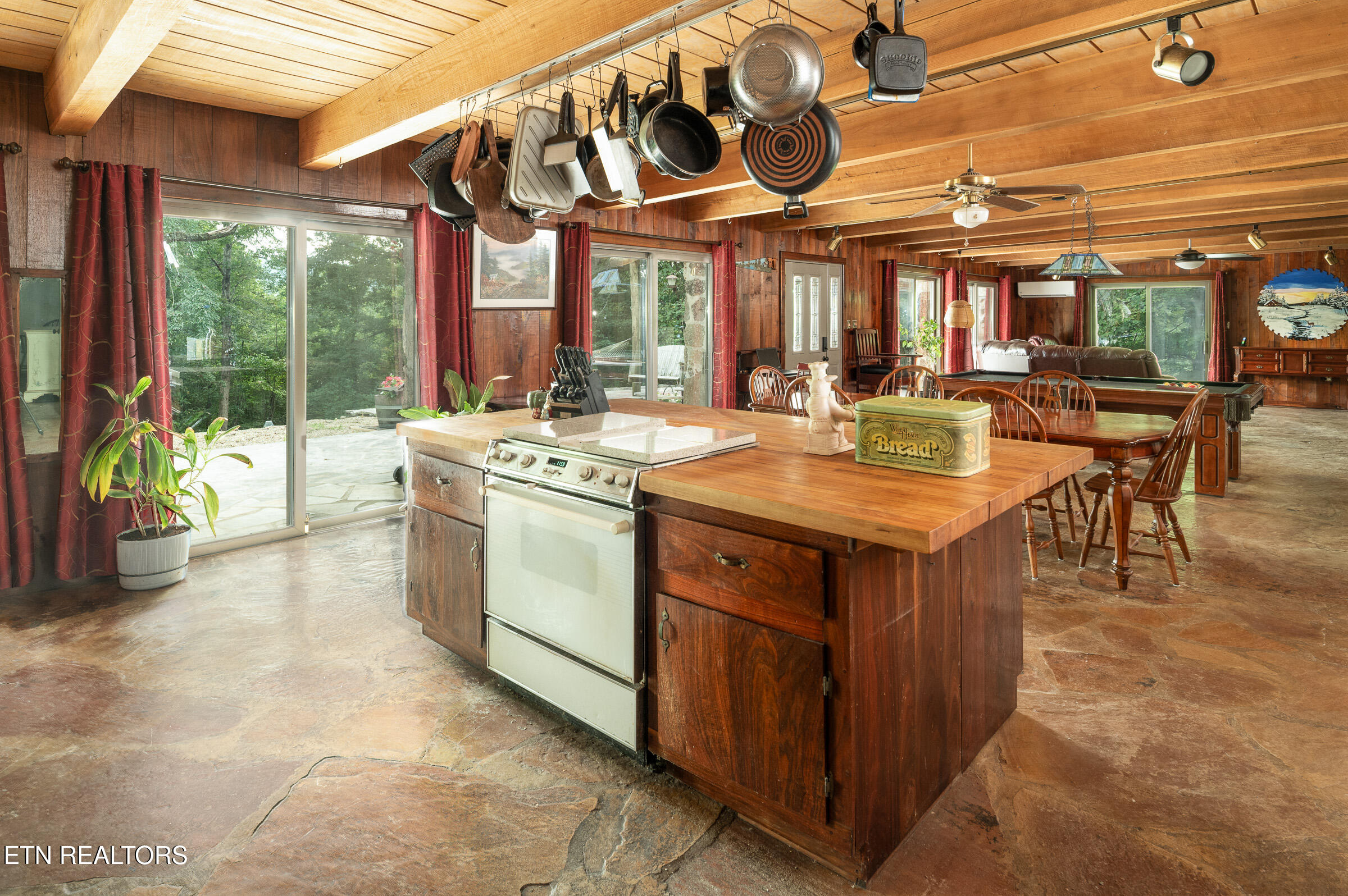 230 Comb Ridge Road Maynardville TN 37807