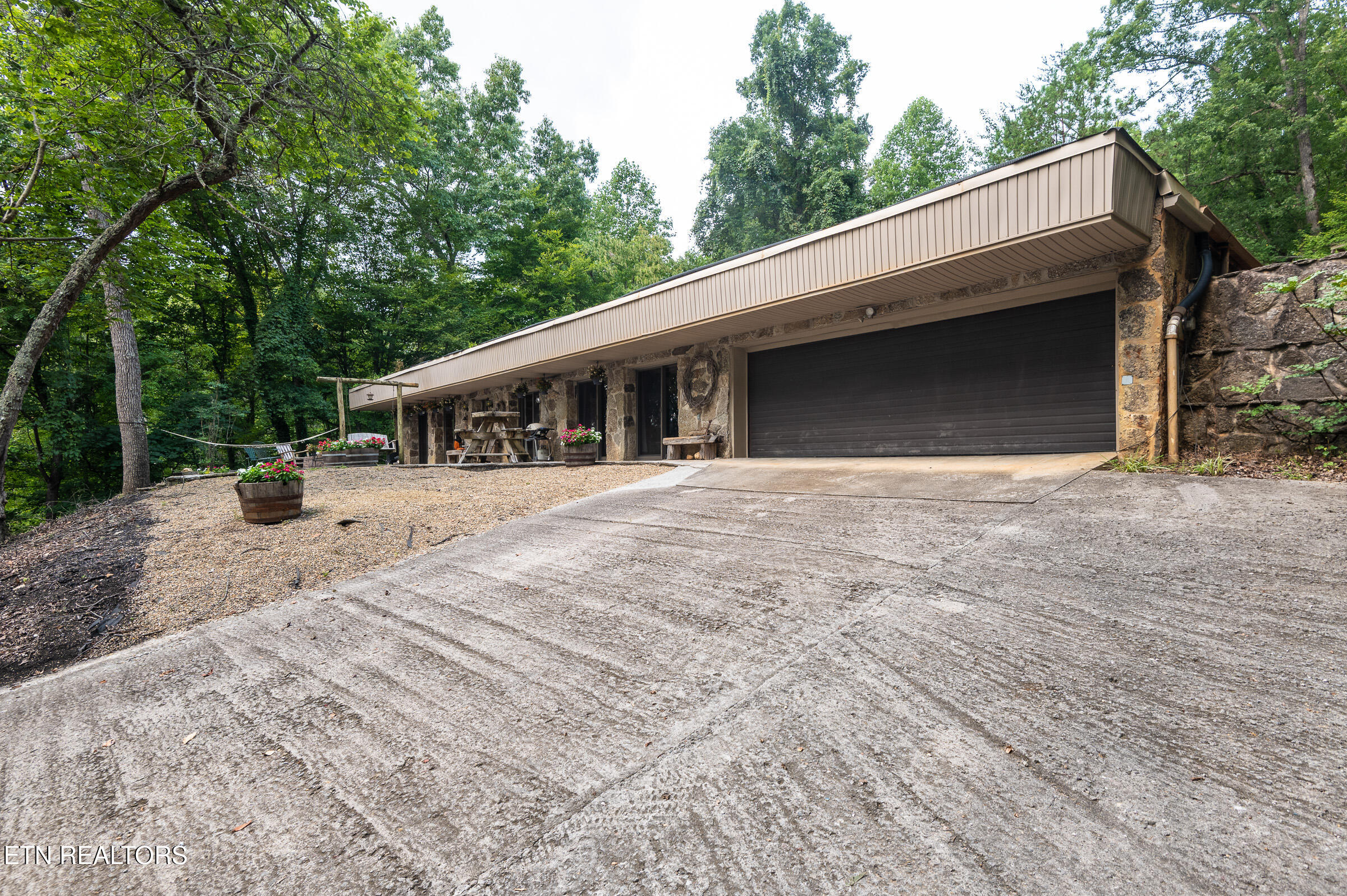 230 Comb Ridge Road Maynardville TN 37807