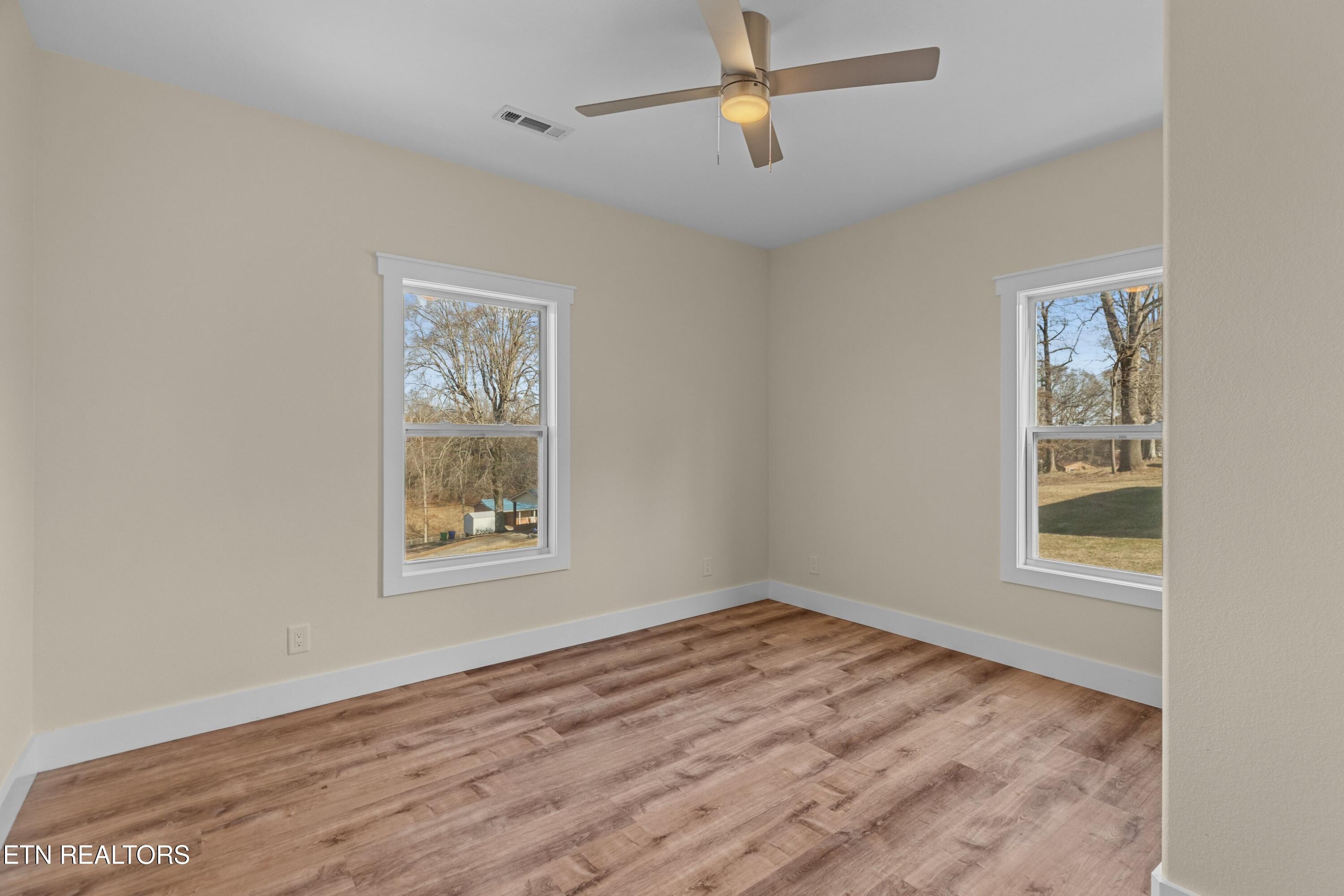 869 N Outer Drive Morristown TN 37814