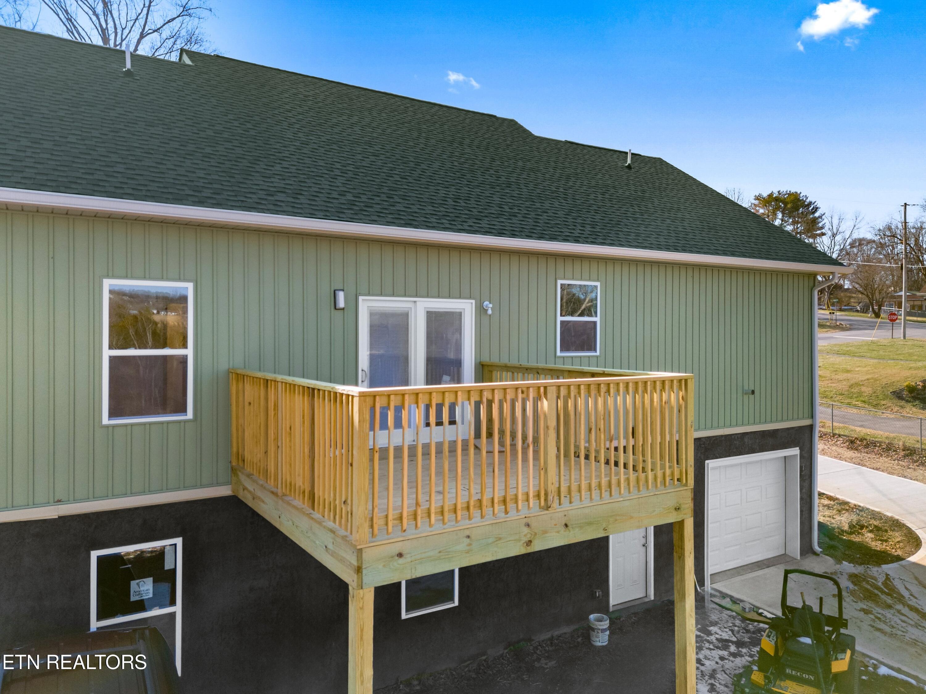869 N Outer Drive Morristown TN 37814