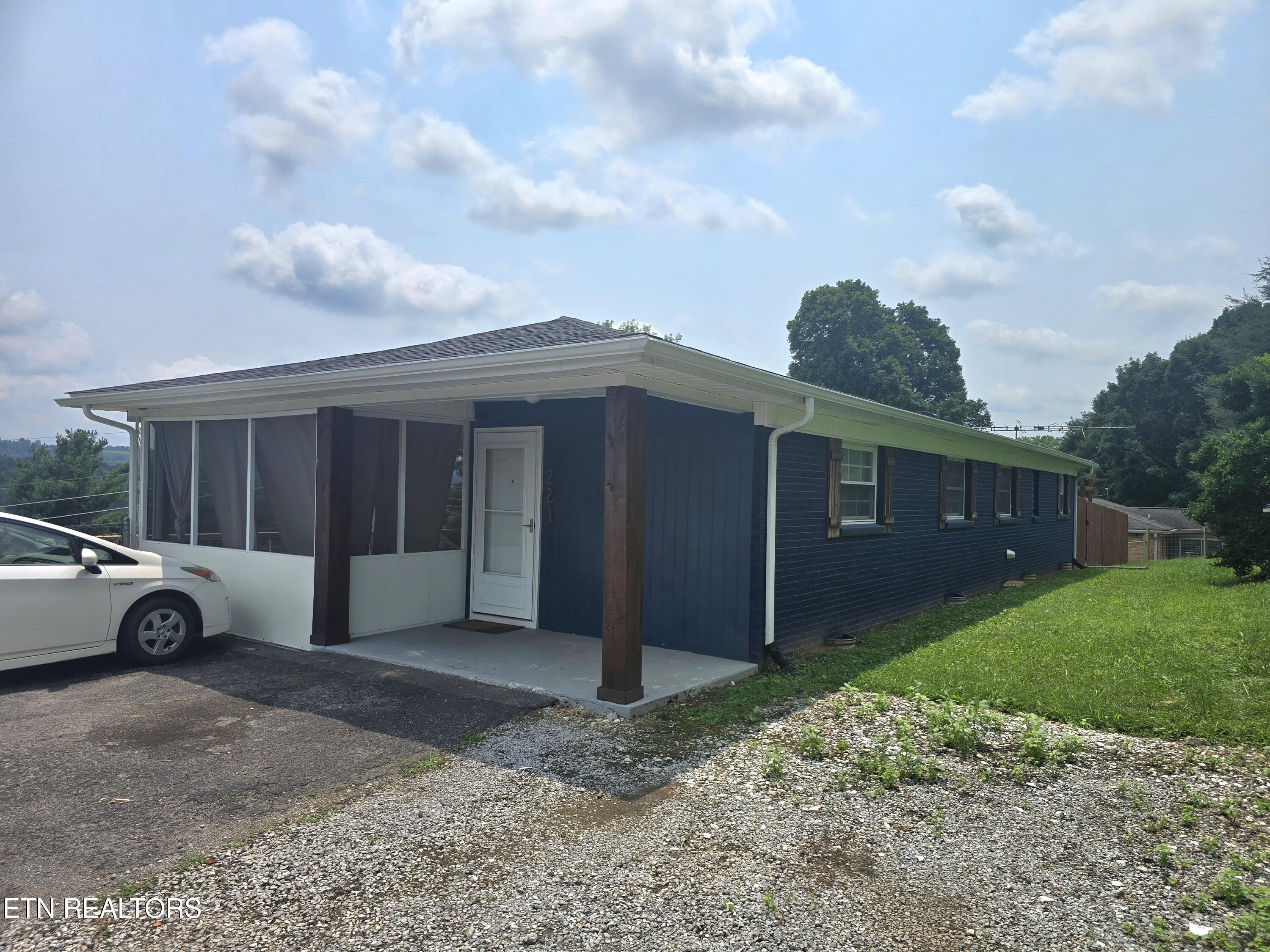 221 Rose Drive Tazewell TN 37879