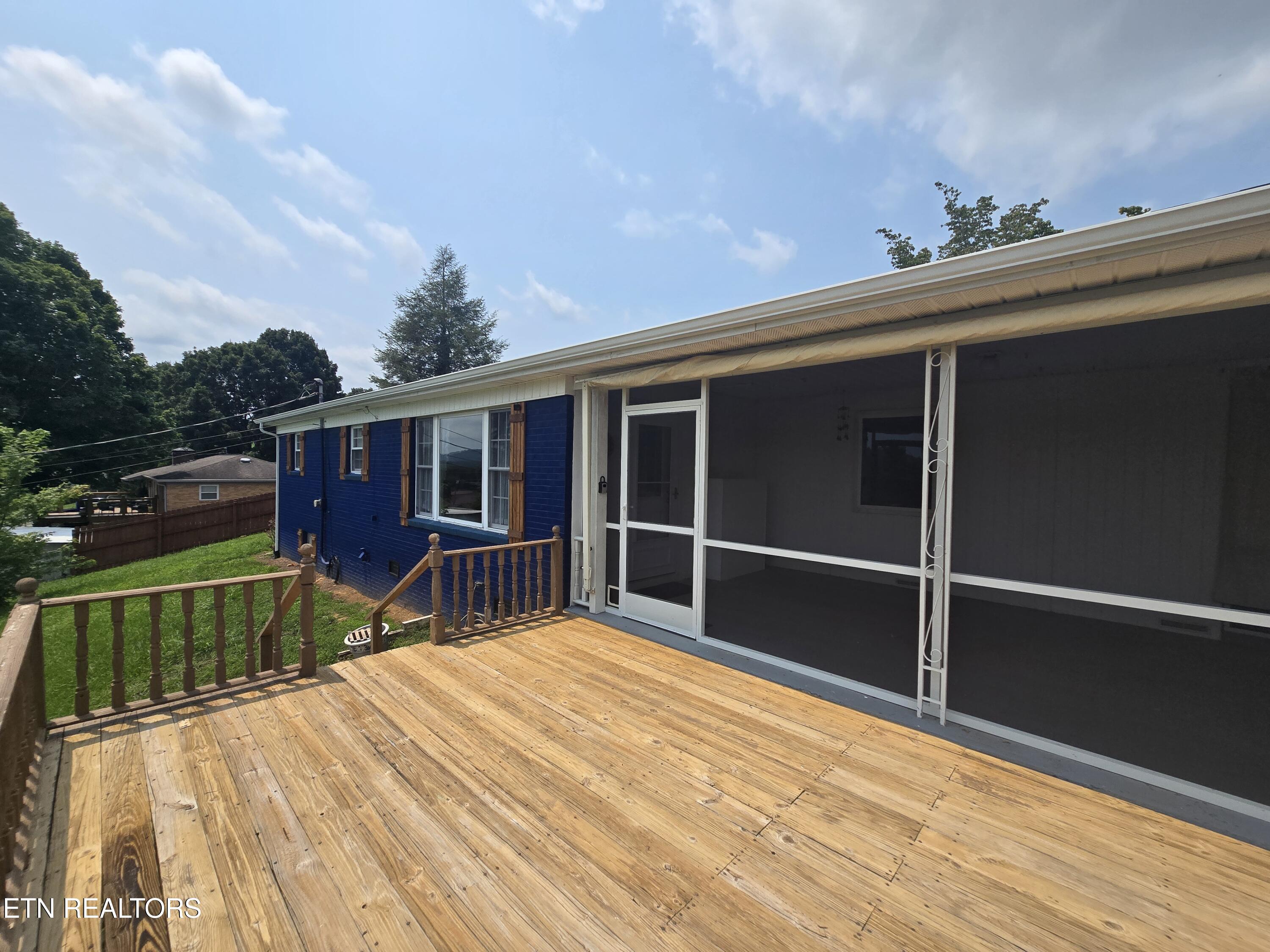 221 Rose Drive Tazewell TN 37879