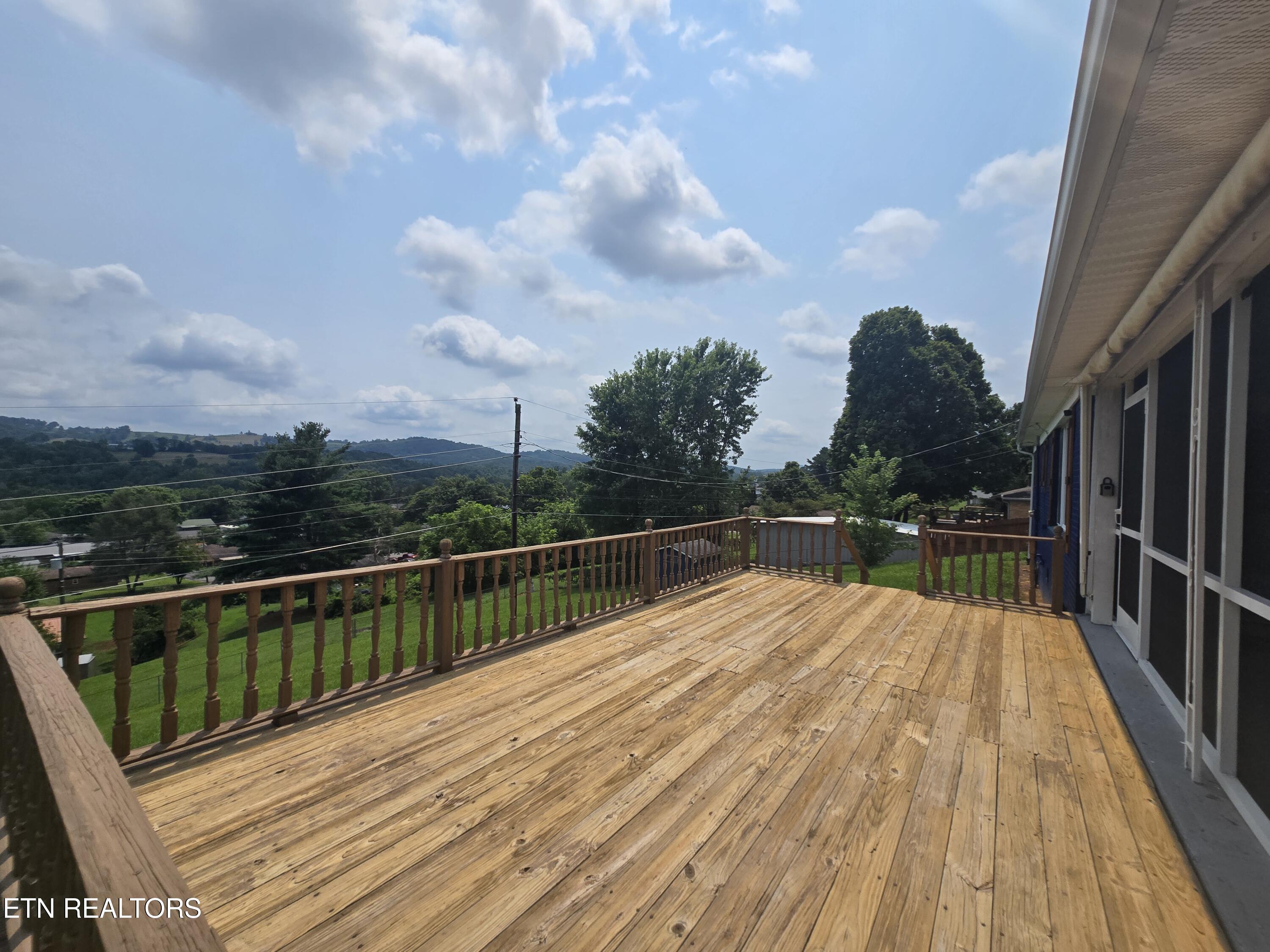 221 Rose Drive Tazewell TN 37879