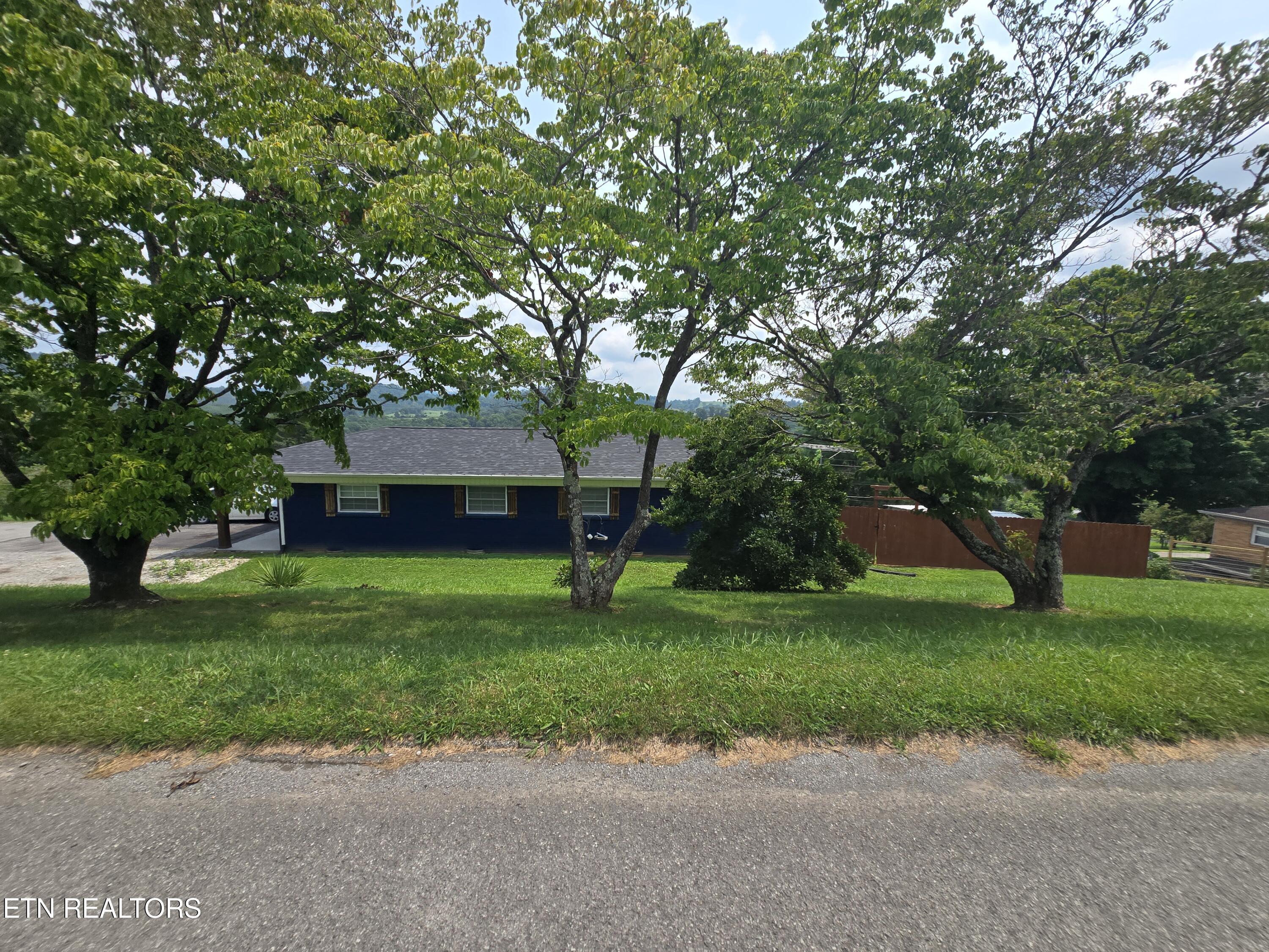 221 Rose Drive Tazewell TN 37879