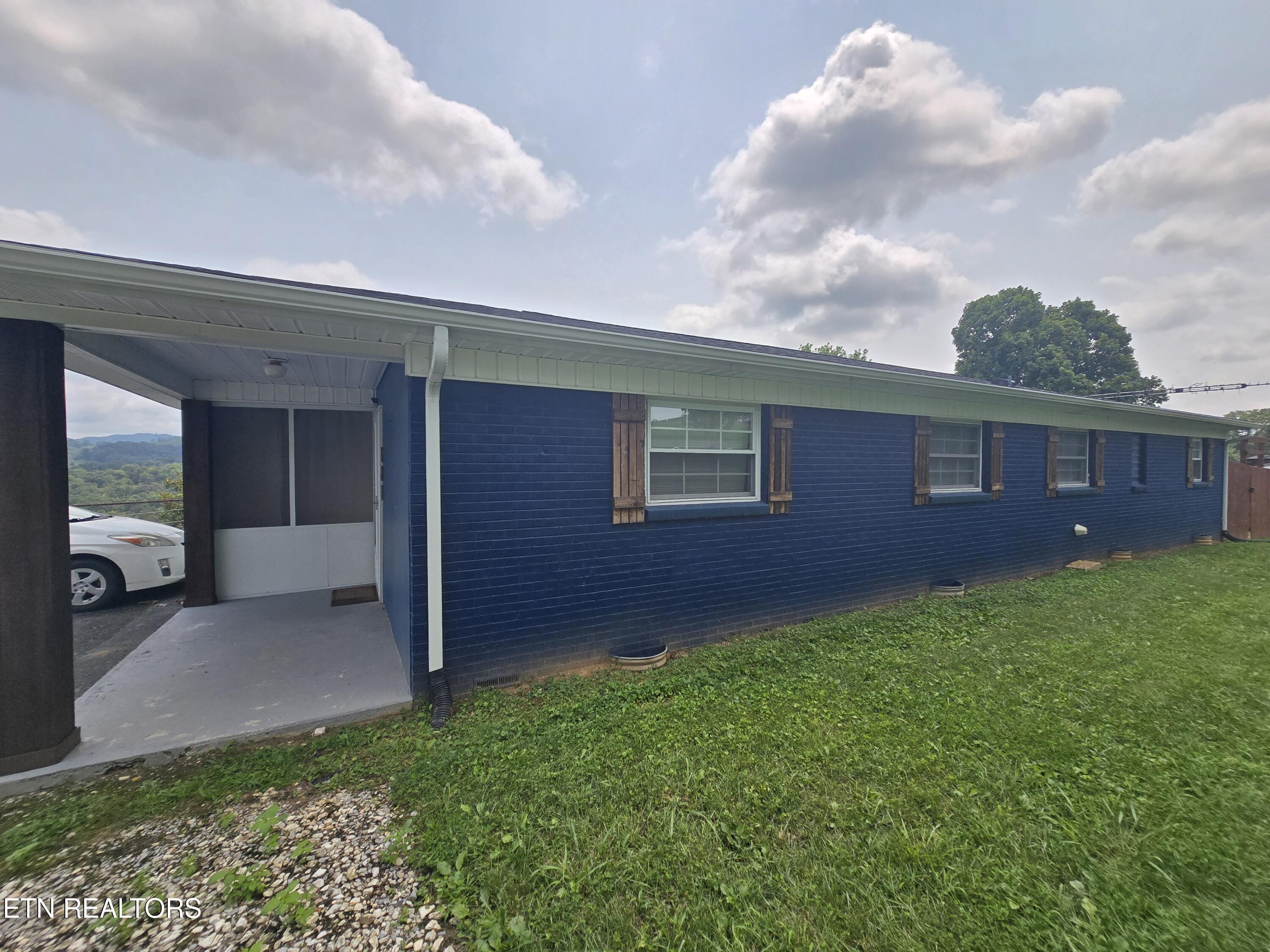 221 Rose Drive Tazewell TN 37879