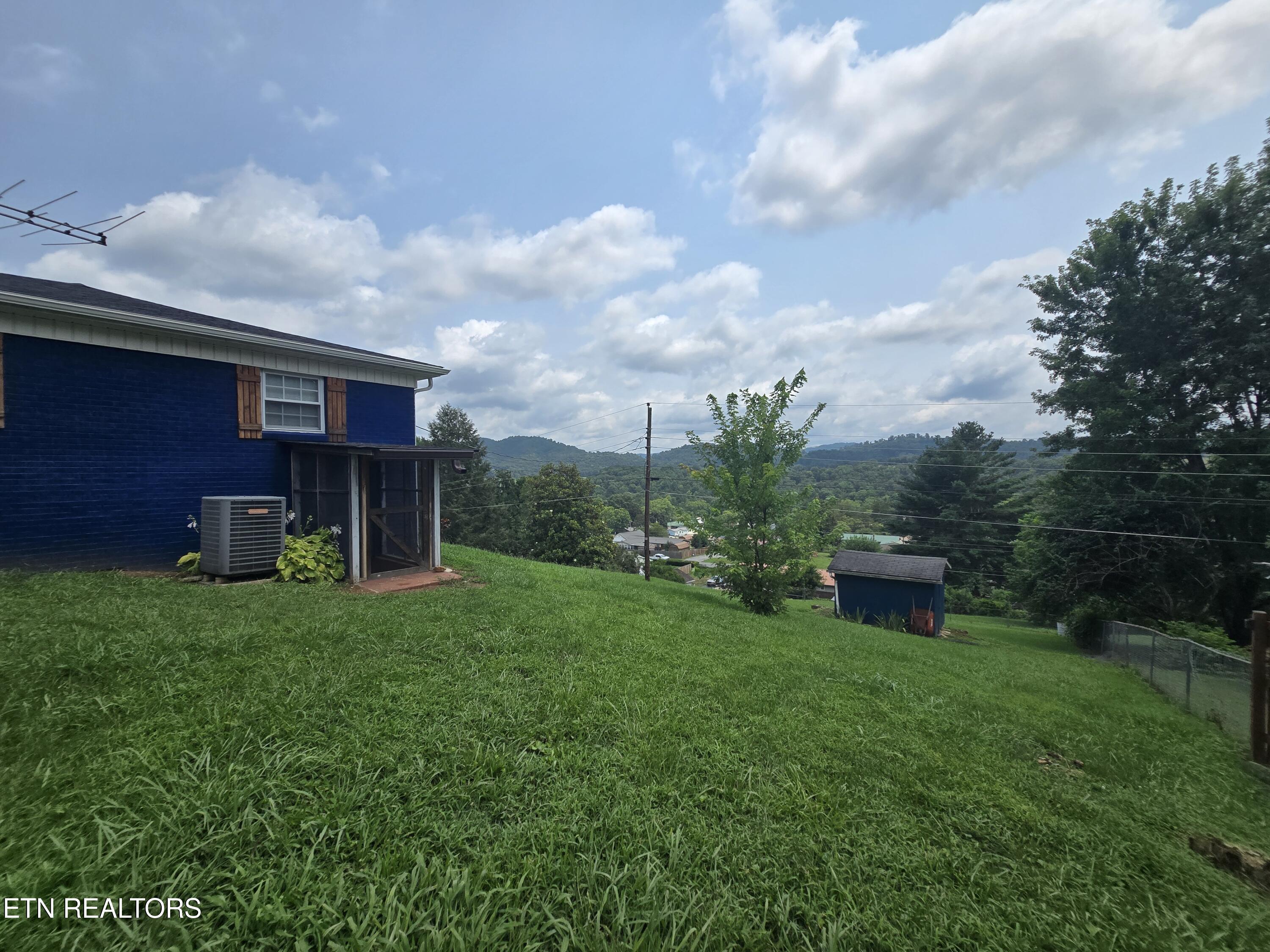 221 Rose Drive Tazewell TN 37879