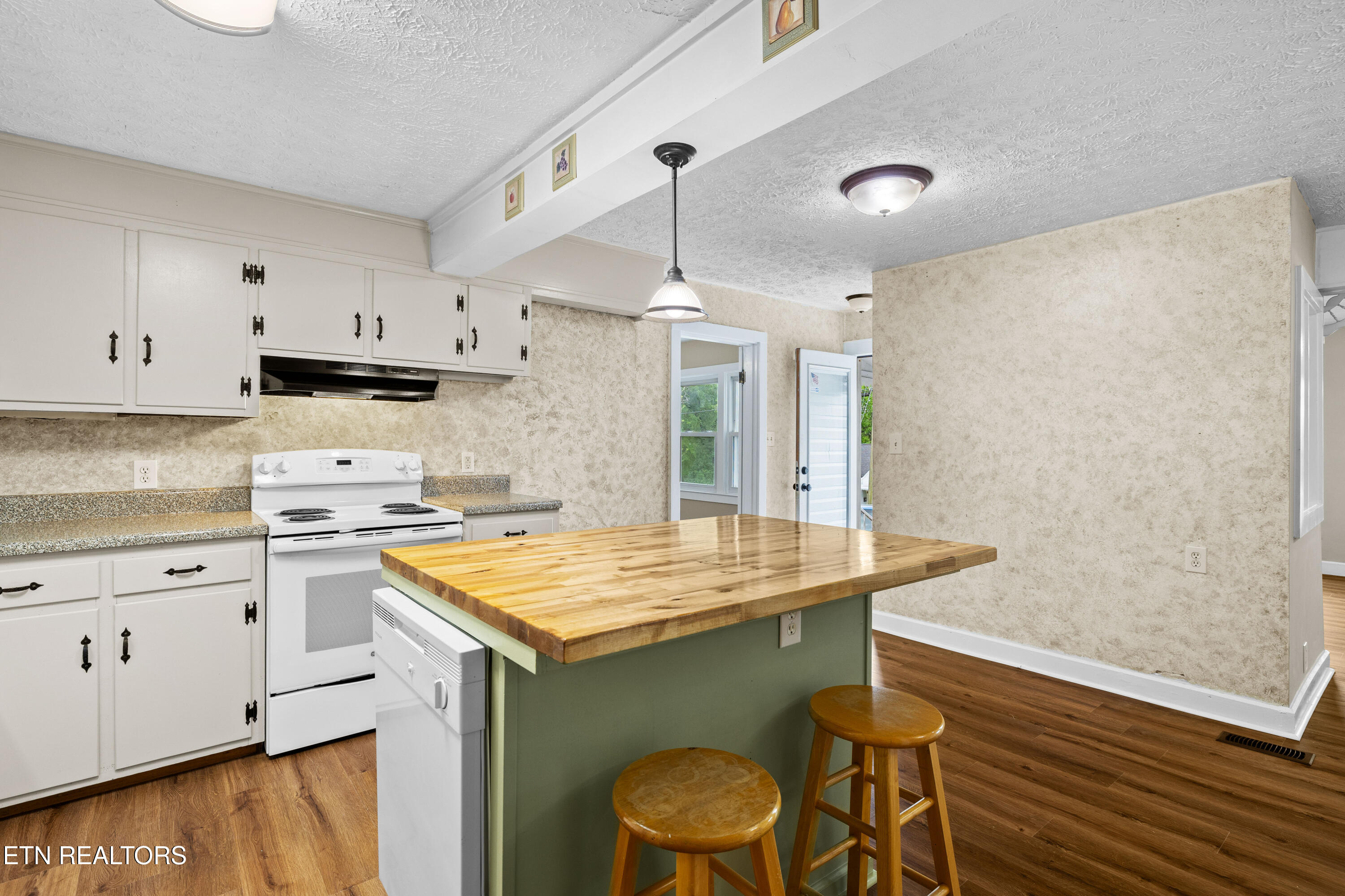 1309 Everette Avenue Maryville TN 37804