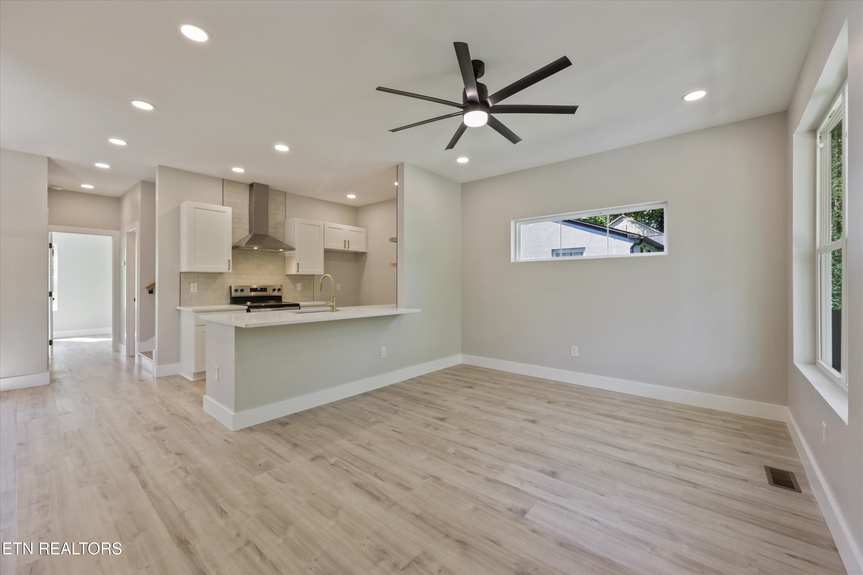 2938 Hillside Avenue Knoxville TN 37914