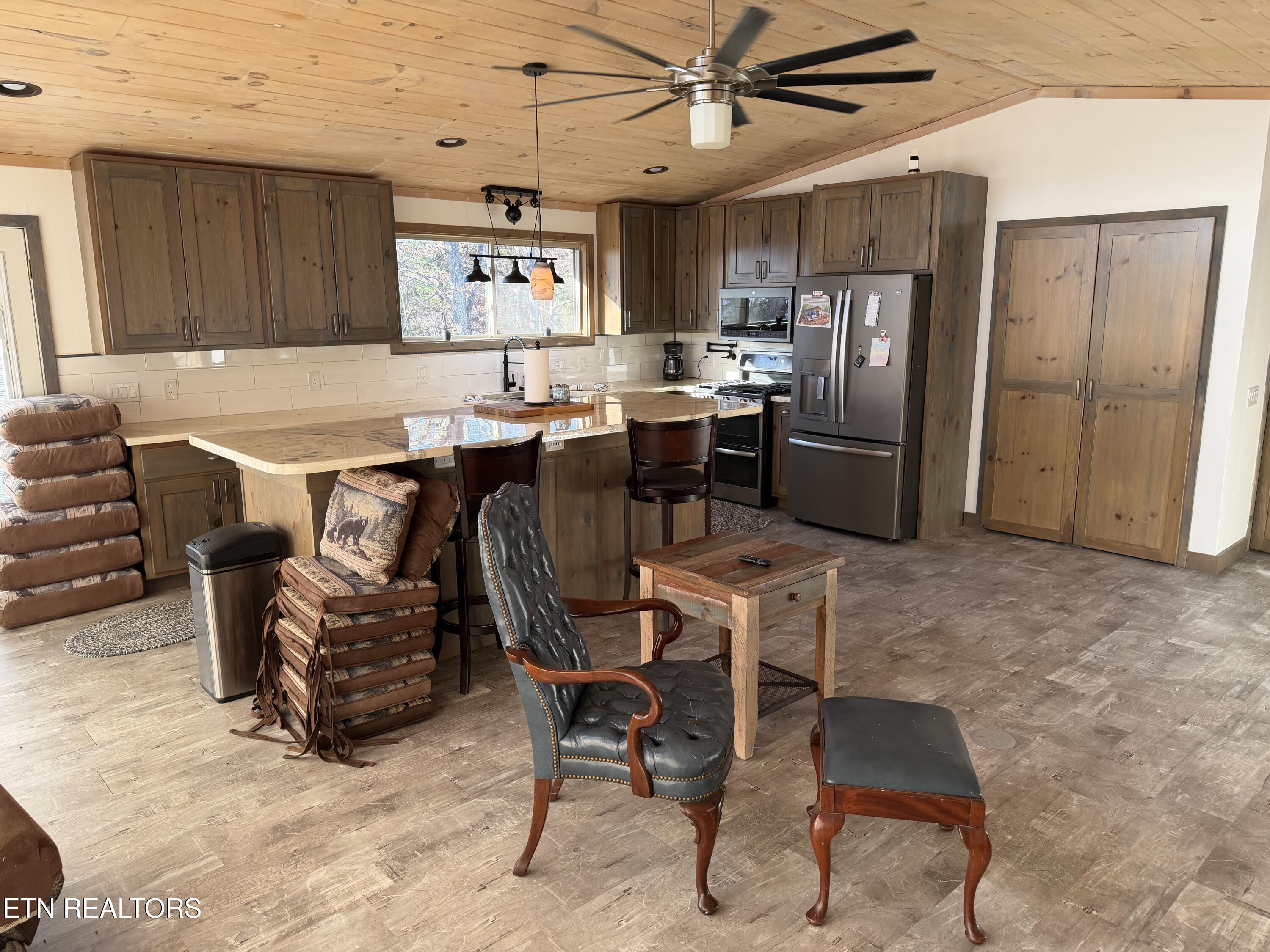 1001 Old Laurel Lane Sevierville TN 37876
