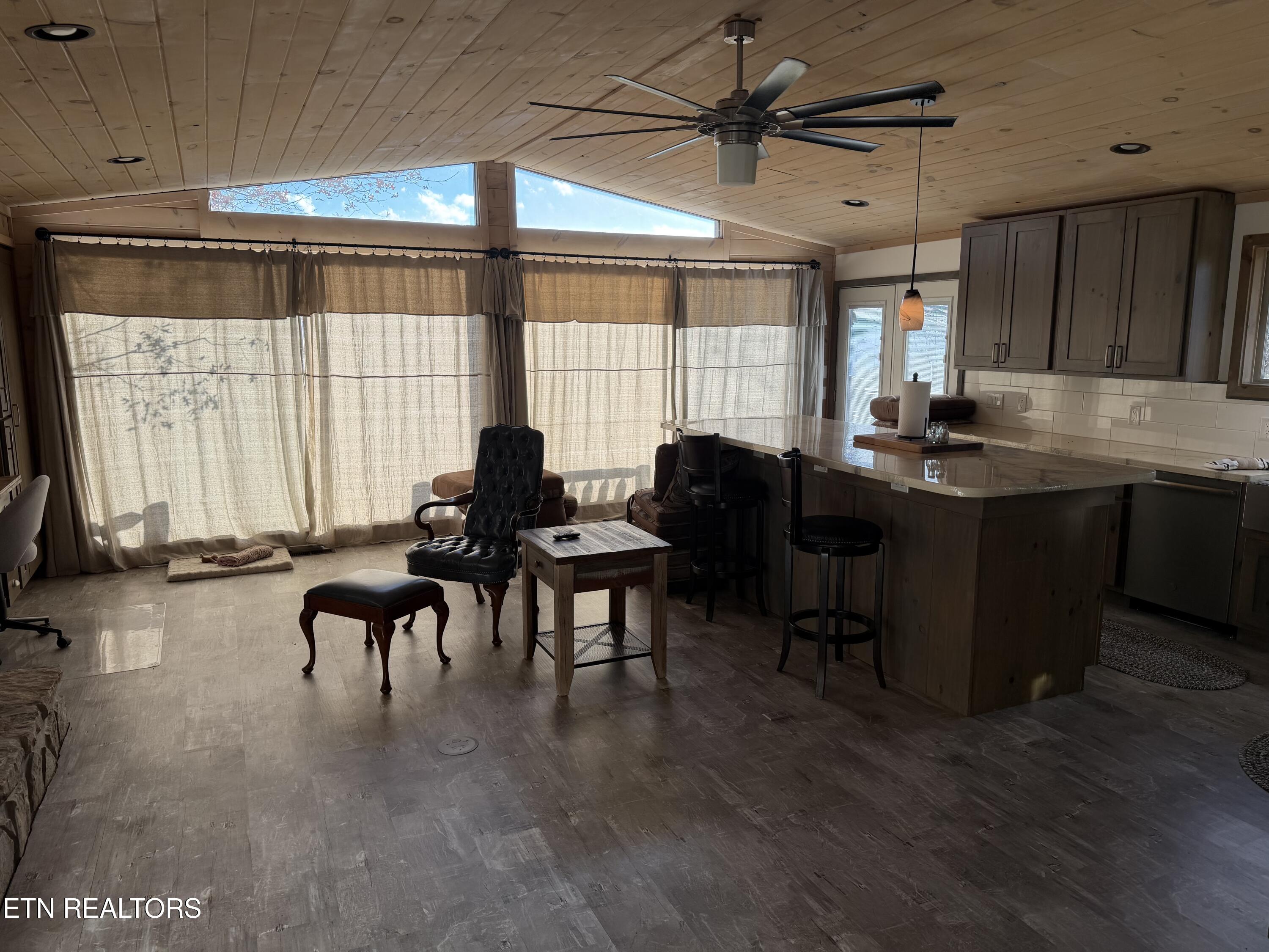 1001 Old Laurel Lane Sevierville TN 37876
