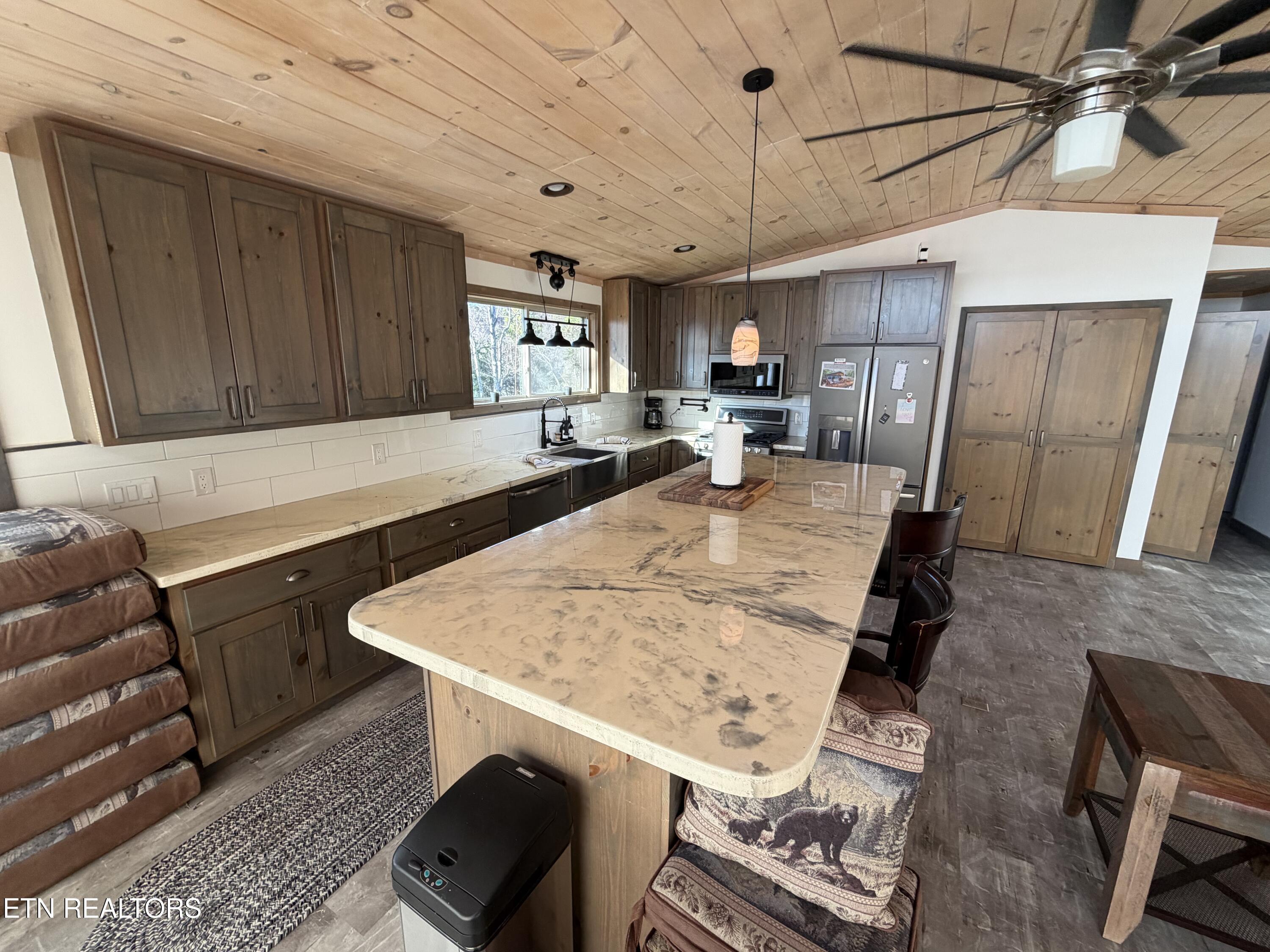 1001 Old Laurel Lane Sevierville TN 37876