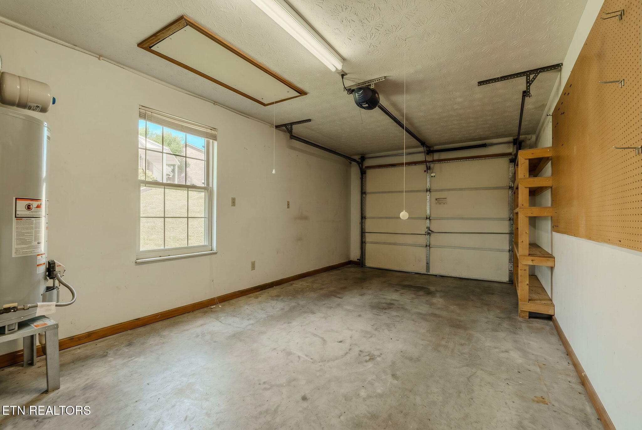 2148 Tuscany Gardens Drive Powell TN 37849