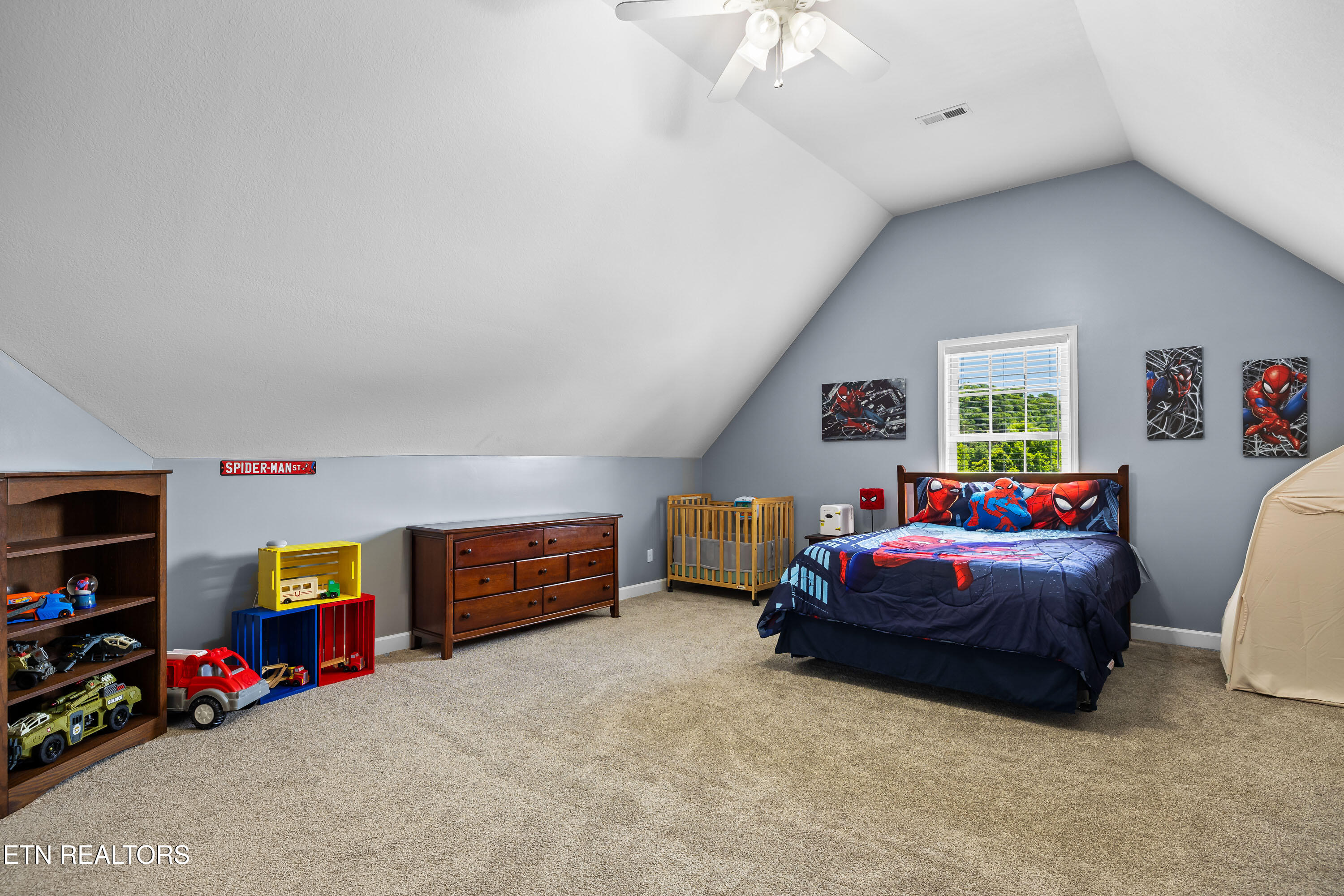 1363 River Run Circle Sevierville TN 37876