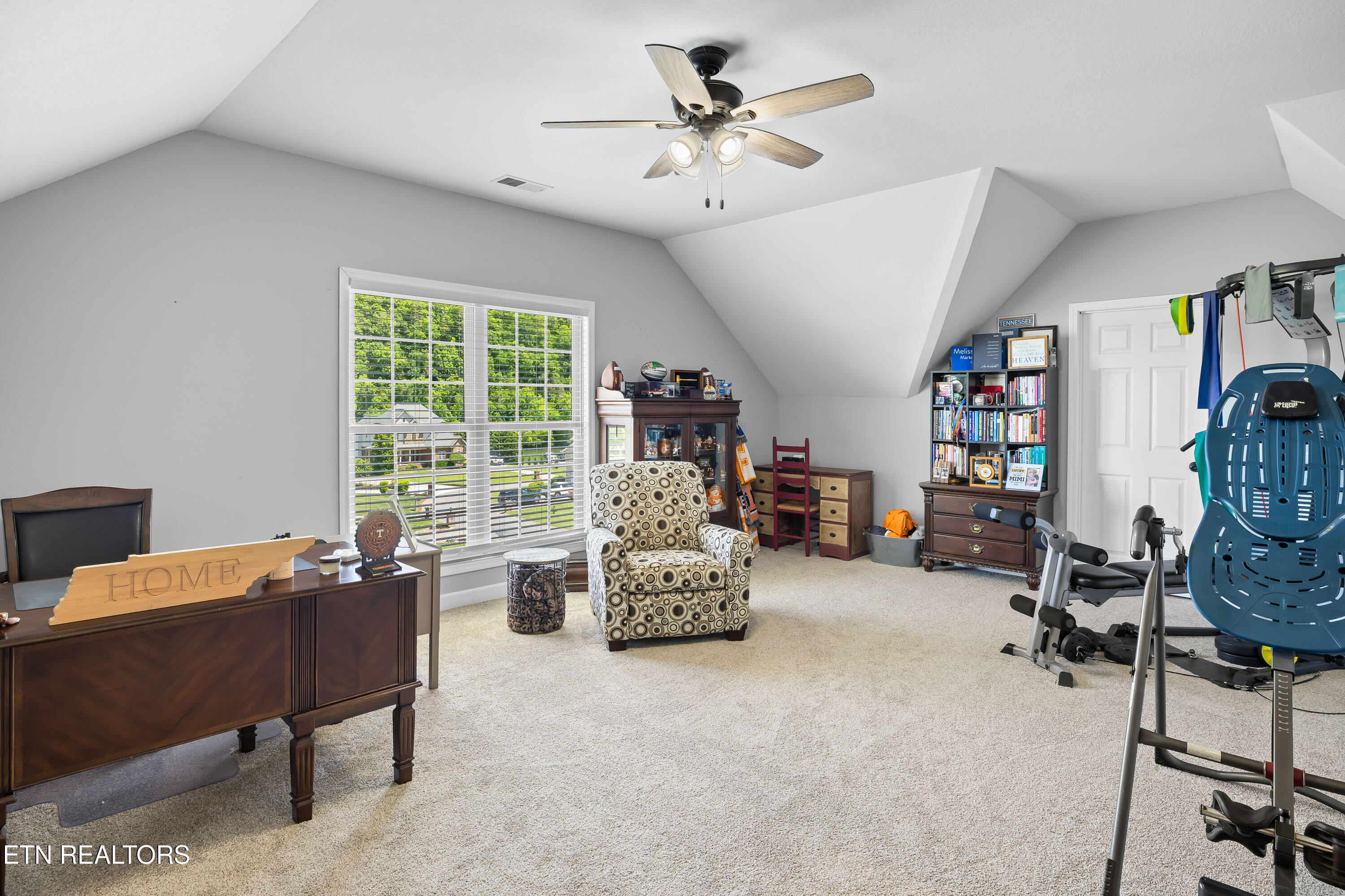 1363 River Run Circle Sevierville TN 37876