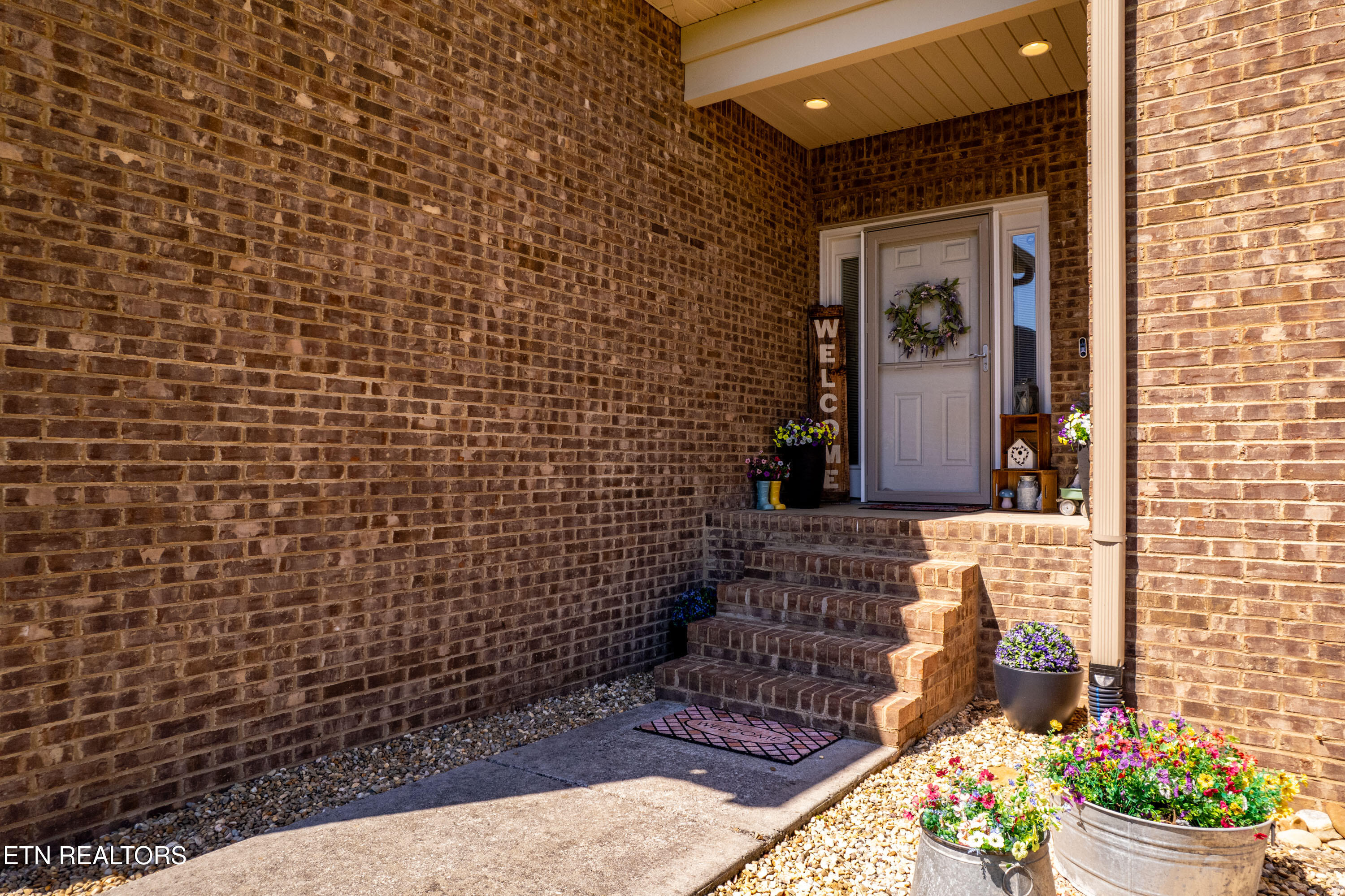 1363 River Run Circle Sevierville TN 37876