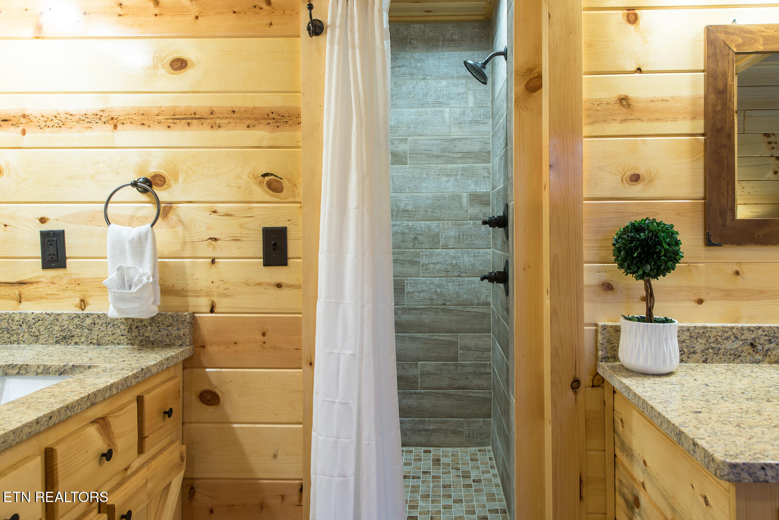 921 Statham Way Gatlinburg TN 37738